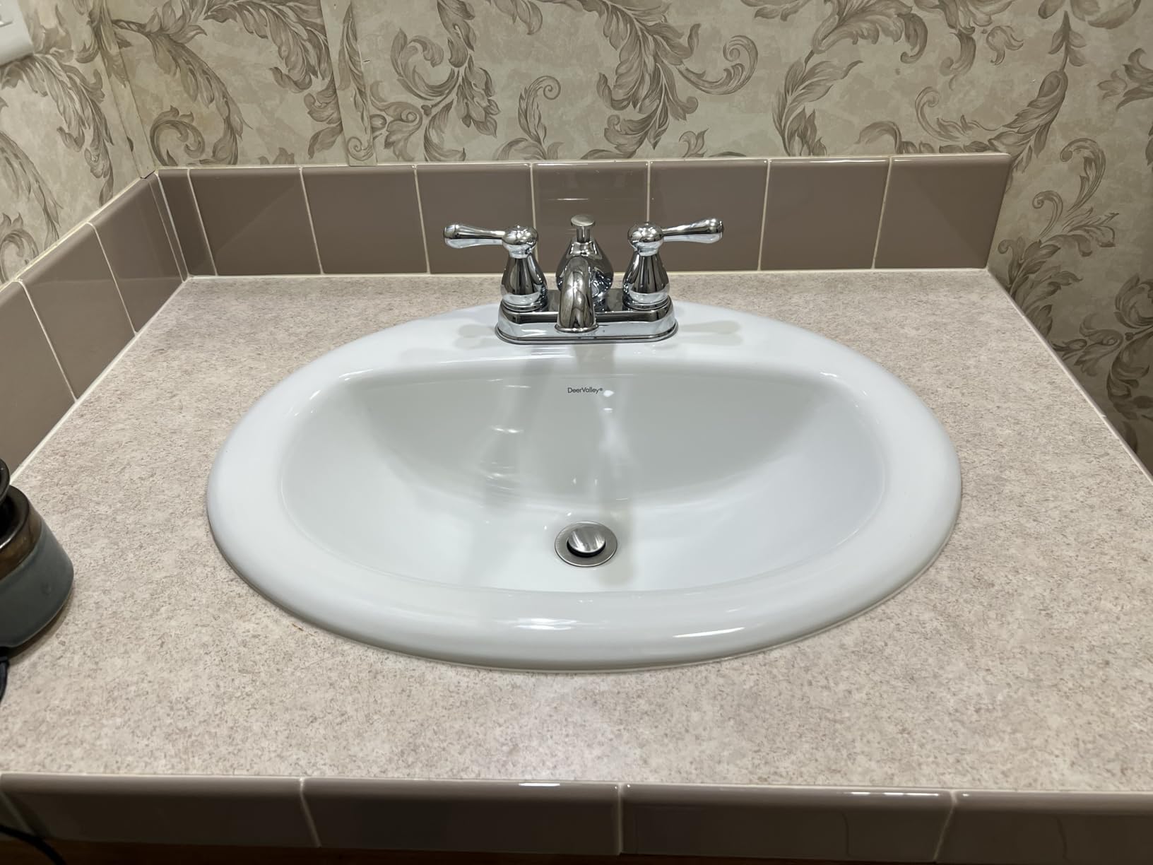 DeerValley Drop In Bathroom Sink White 21