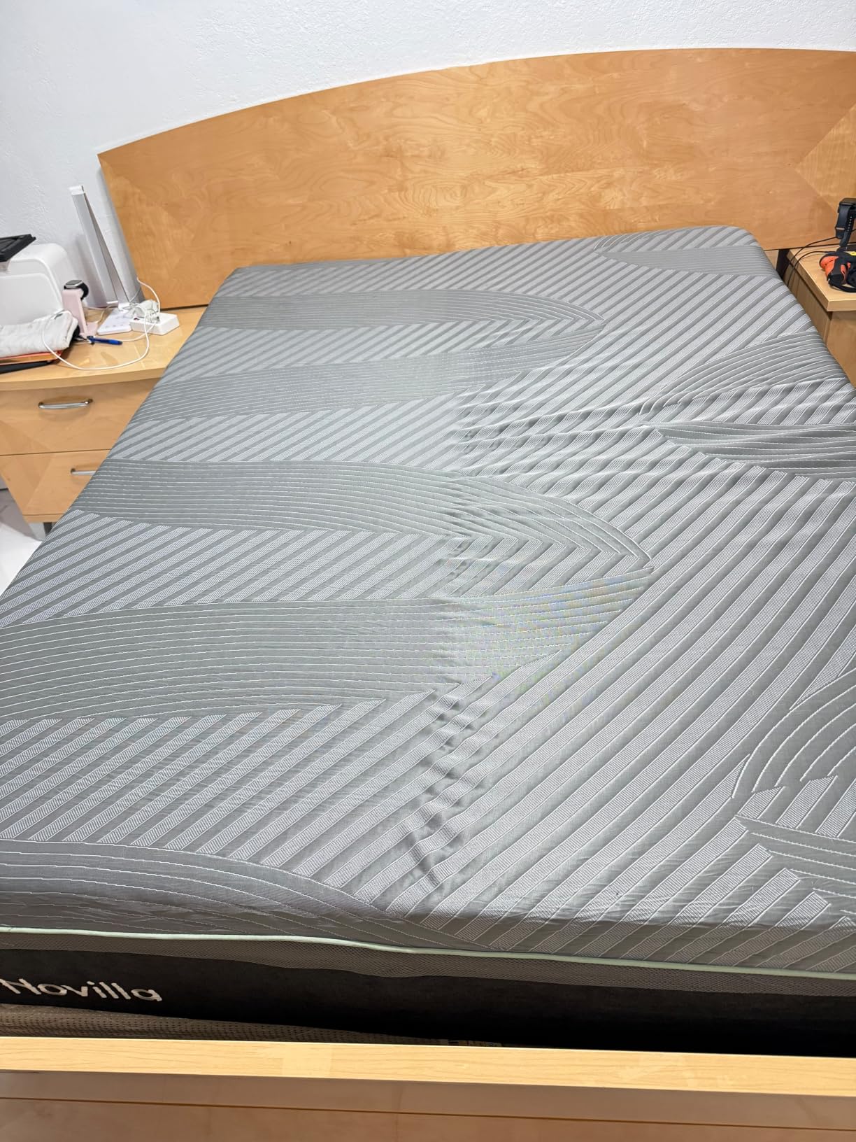 Novilla AiryFlow King Size Mattress 14 Inch, Gel Memory Foam Mattress King | for Cool Night & Spinal Alignment, Pressure Relief & Motion Isolation, Green Tea-Infused, CertiPUR-US Certified, Medium Firm customer photo 2