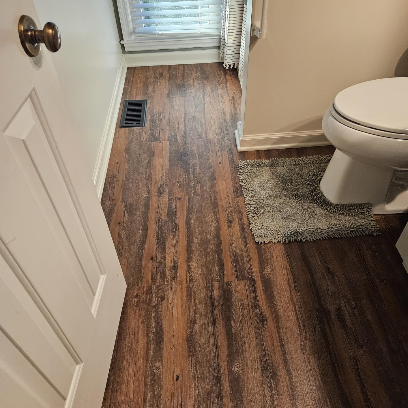 Peel and Stick Floor Plank, 37-Pack (54 Sq.Ft) Wood-Effect Vinyl Flooring, Waterproof Flooring Planks for Bedroom, Living Room, Kitchen, Multi Colour customer photo 1