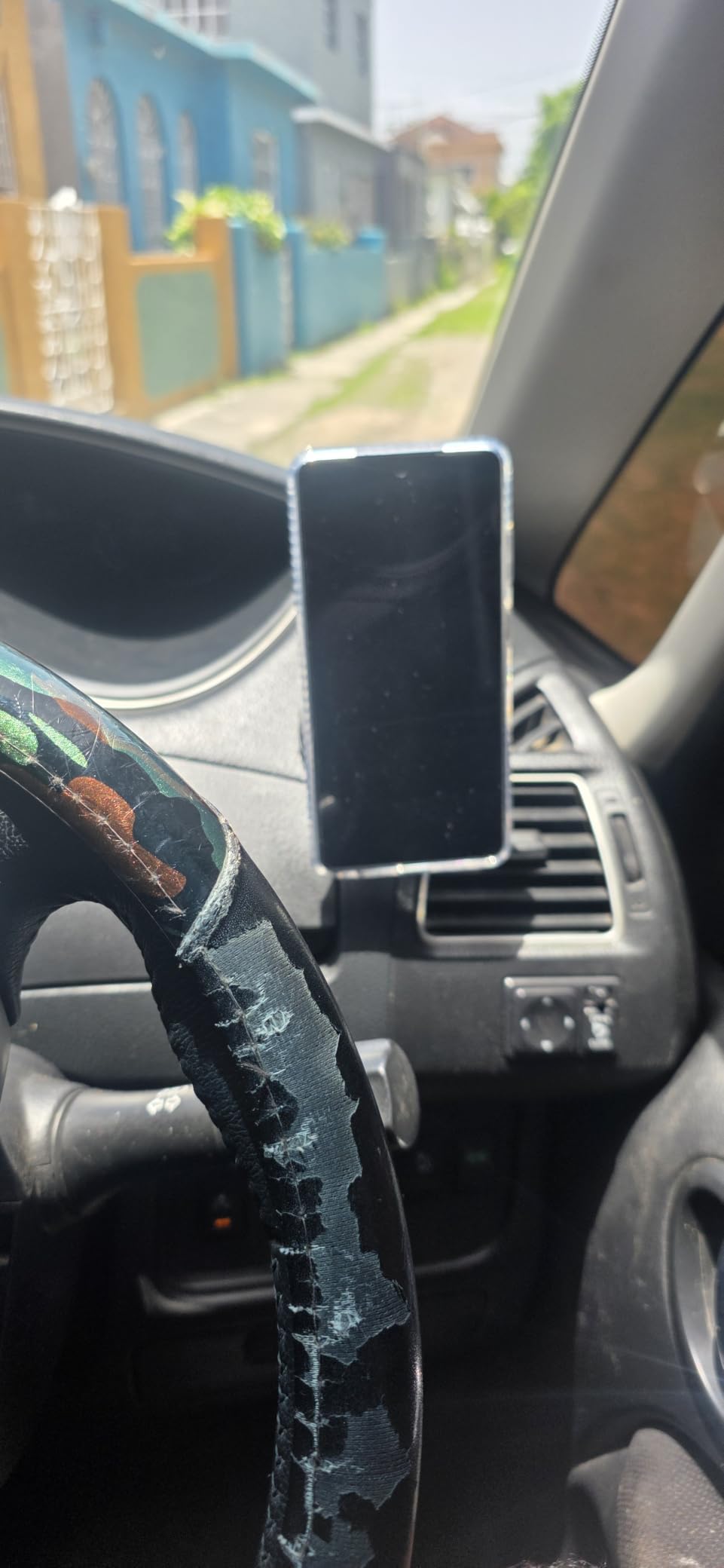 Miracase for MagSafe Car Mount[3600gf Strong Magnet & 89+LBS Suction Base]Vacuum Magnetic Phone Holders for Your Car, 360° Adjustable Dashboard & Windshield Mount with Dash Accents for All Smartphones customer photo 2