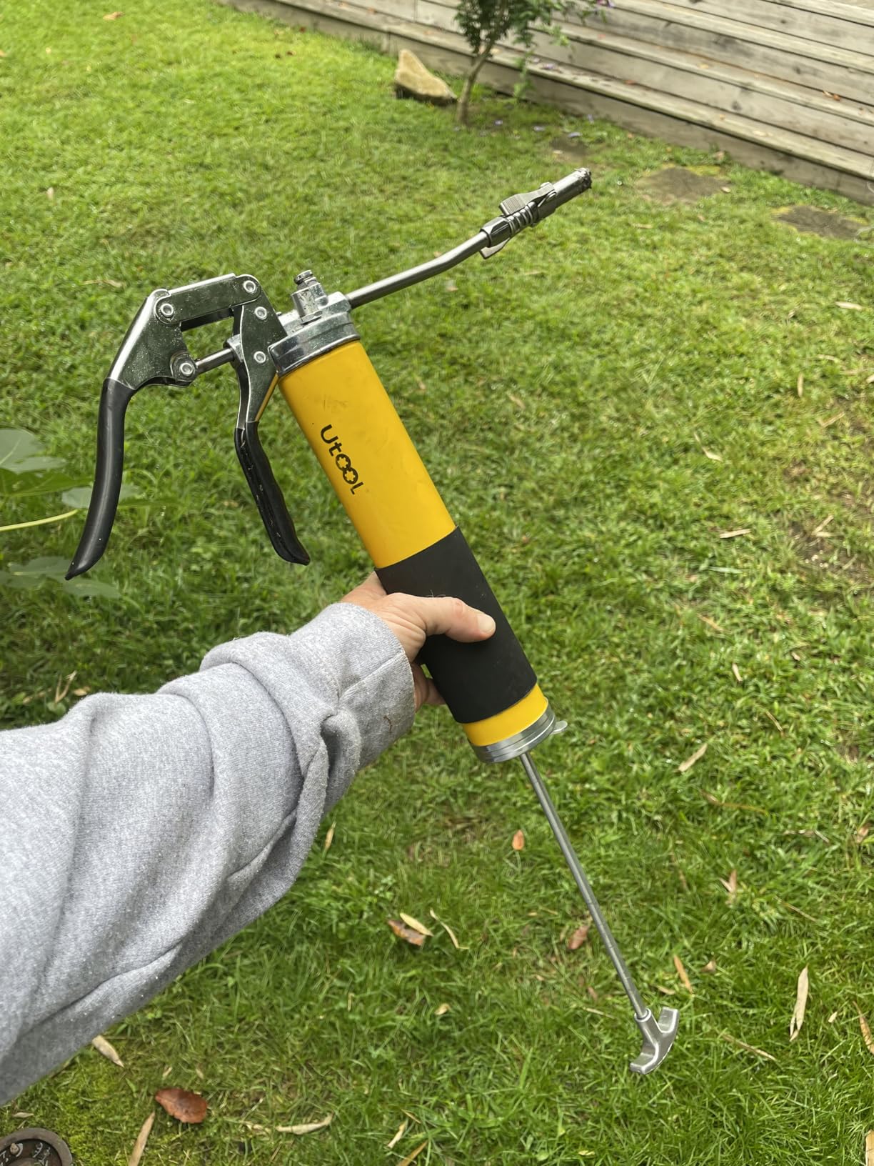 8000 PSI Heavy Duty Pistol Grip Grease Gun Kit, 14 oz Capacity | 18 Inch Resin Flex Hose, 2 Basic Coupler and 1 Extension Rigid Pipe customer photo 1