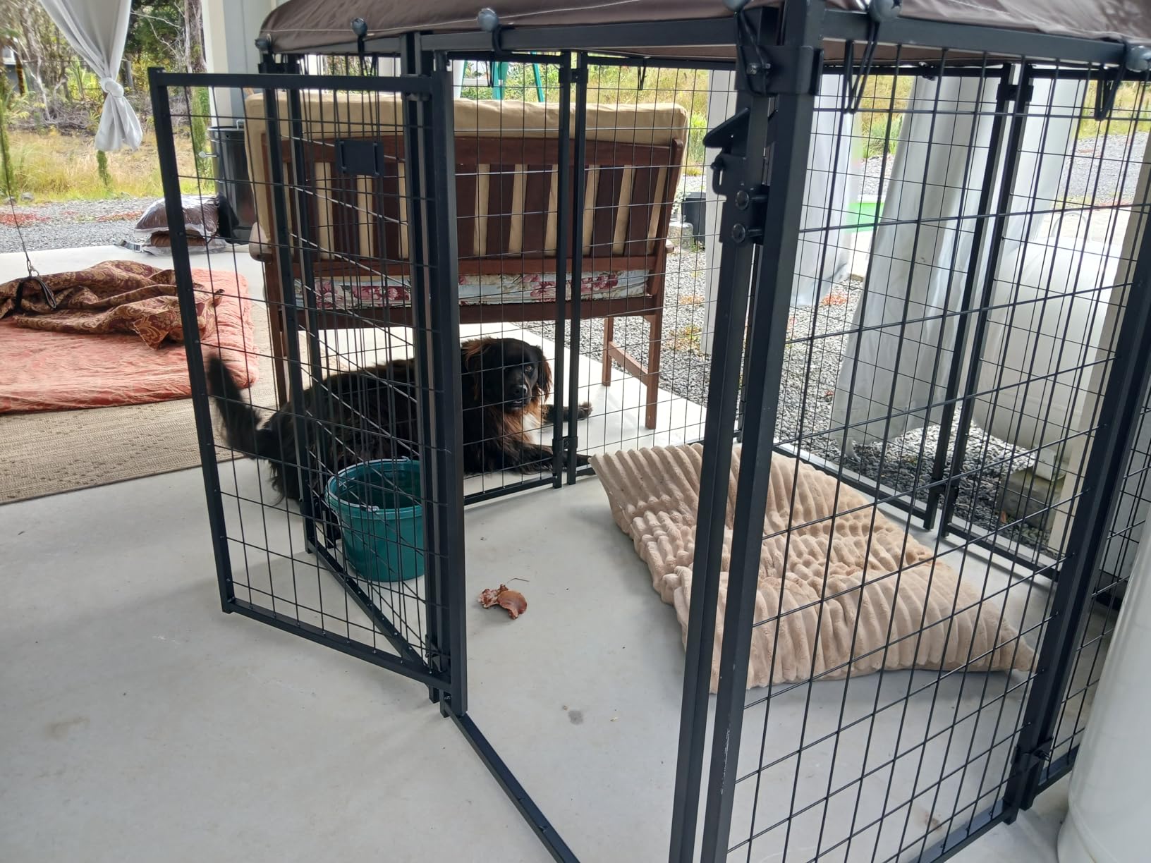 PawHut 4.7' x 4.7' x 5.1' Outdoor Dog Kennel, Welded Wire Dog Kennel Outside Run with Waterproof & UV Resistant Cover, for Small & Medium Breeds, Chickens, Ducks, Silver customer photo 2