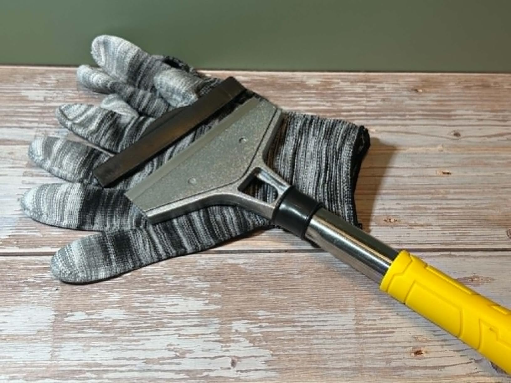 Razor Blade Scraper 4-Inch Floor Scraper Built-in Screwdriver | 21 Blades + Gloves Included, Hollow Handle Extends Reach, Non-slip PVC Grip, Ideal for Glass Stove Floor Paint Removal customer photo 2