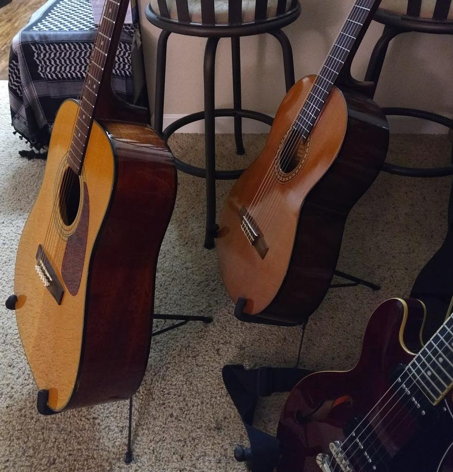 Fender Mini Guitar Stand, Acoustic - Includes acoustic guitar mini stand and 1 year limited warranty for storage, display and protection customer photo 2