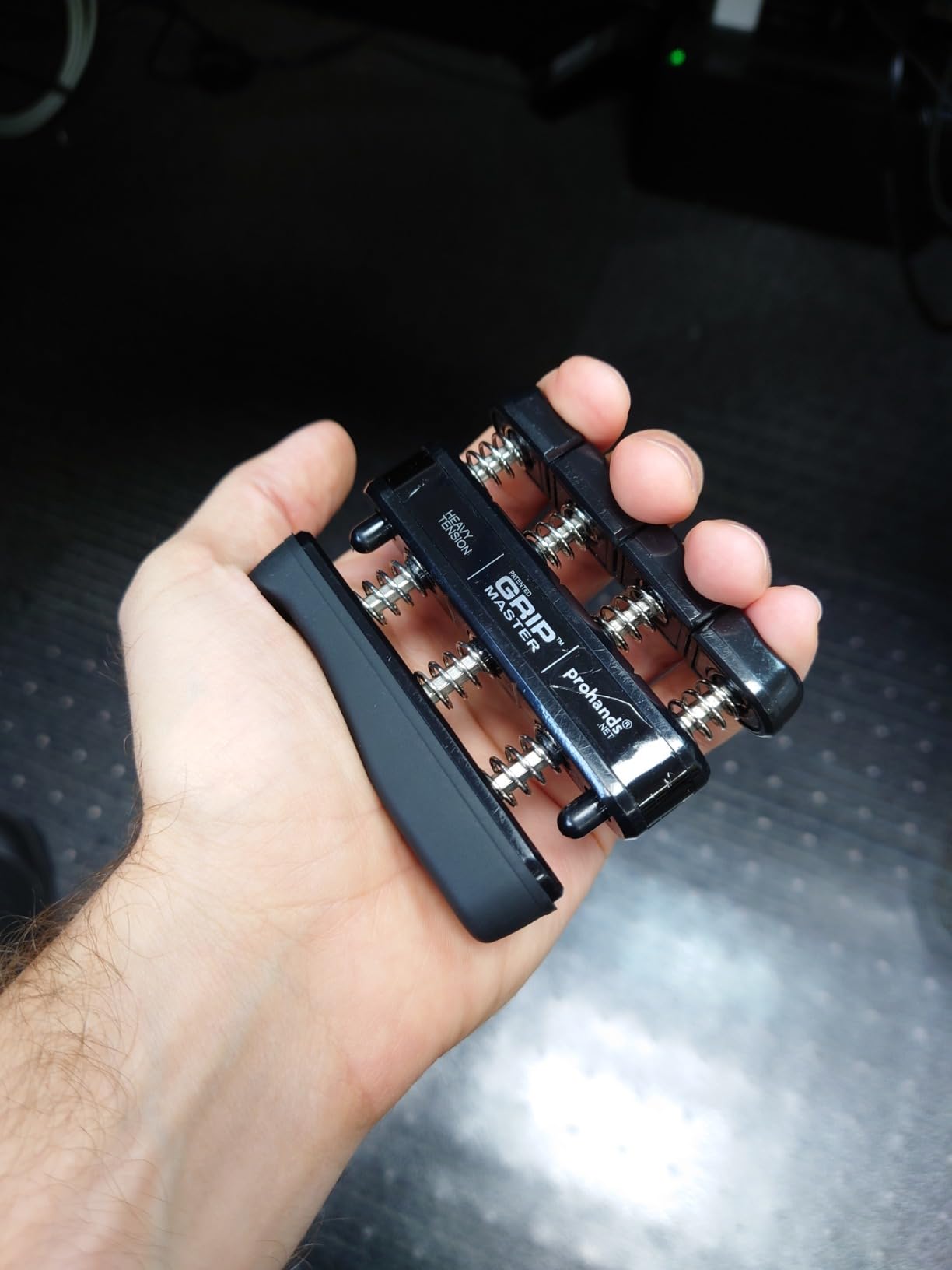 Prohands Gripmaster Hand Exerciser, Finger Exerciser (Hand Grip Strengthener), Spring-Loaded, Finger-Piston System customer photo 1