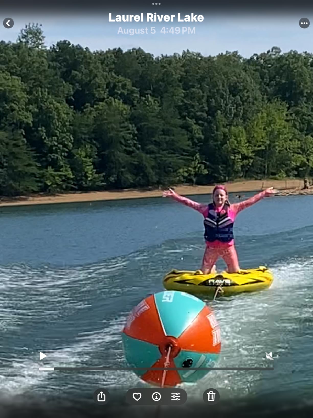 RAVE Sports Razor Inflatable Towable Tube, 1-2 Riders, Unique Skim-Fast Bottom Coating, Nylon Cover, Four Foam-Filled Reinforced Handles, Quick Connect Tow Point, Boat Tubes and Towables customer photo 2