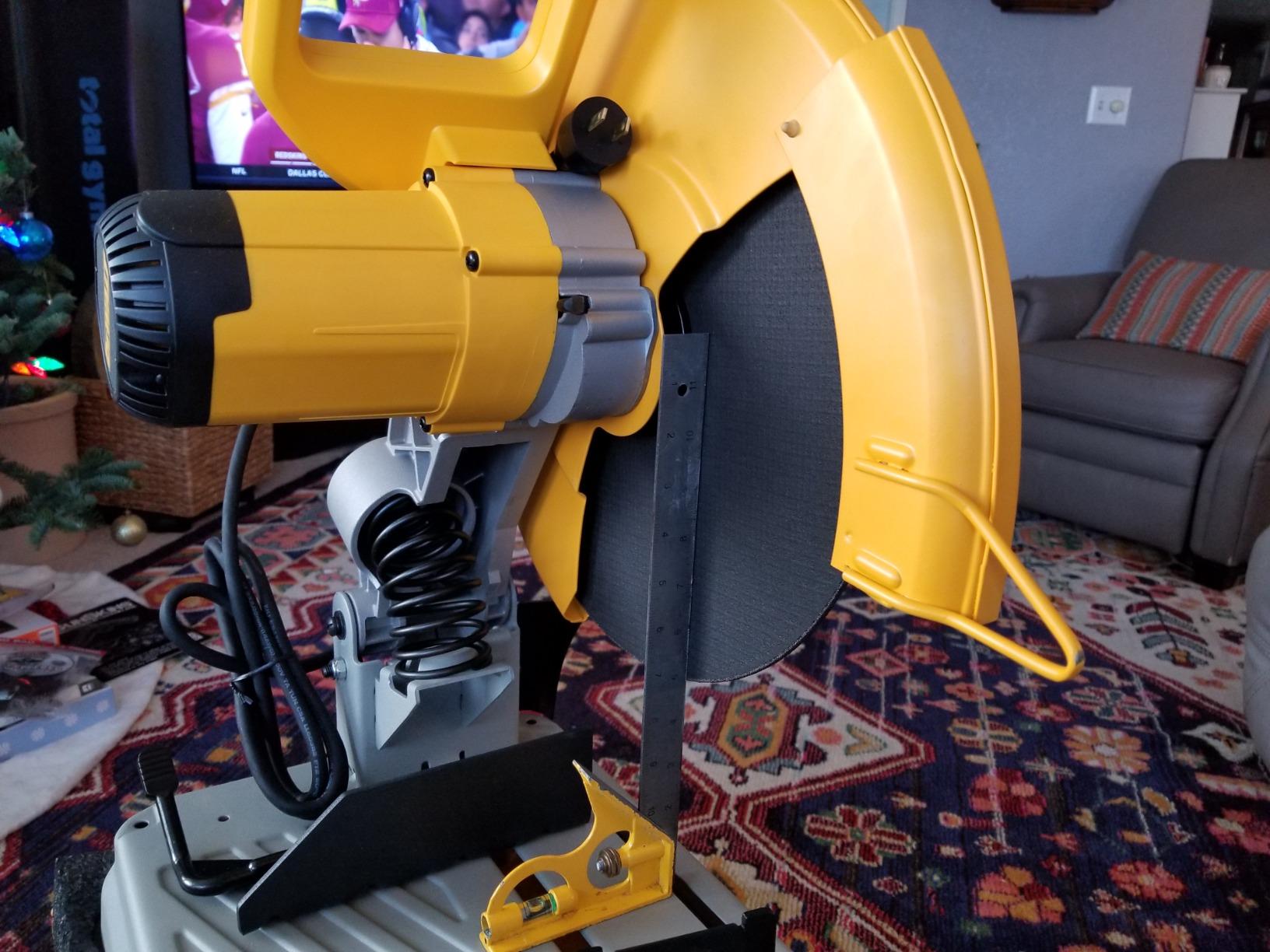 DEWALT Chop Saw, Quick-Change, 14-Inch, Old Model (D28715) customer photo 1