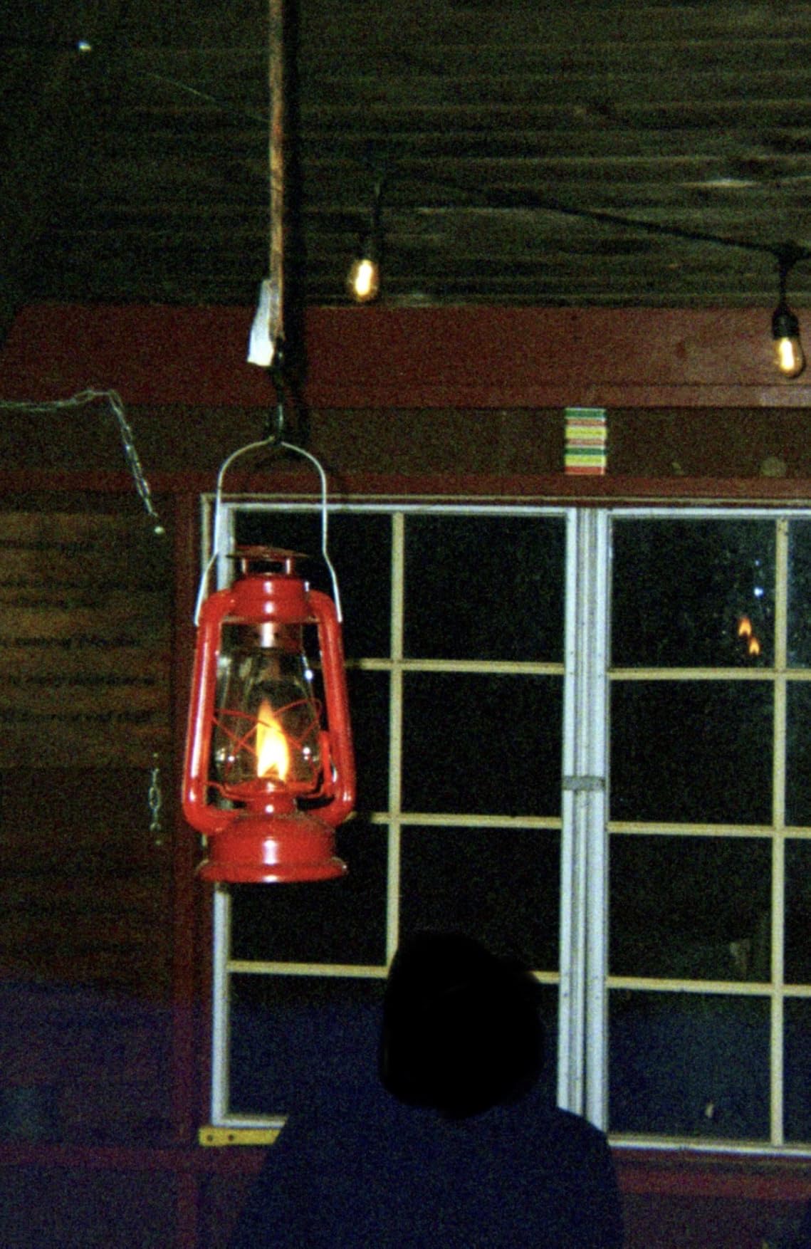 Stansport Hurricane Lantern - Classic Metal Kerosene Oil Lamp with Glass Globe and Adjustable Wick - Portable Emergency Lighting & Decorative Indoor/Outdoor Camping Lantern, Red customer photo 1