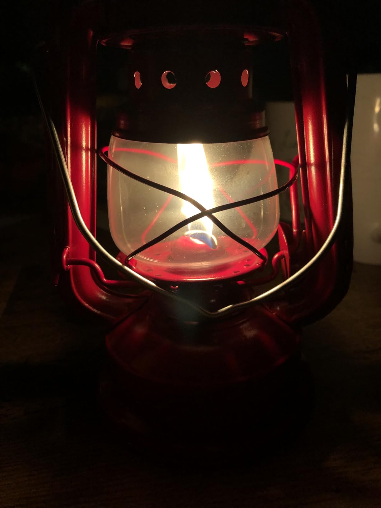 Stansport Hurricane Lantern - Classic Metal Kerosene Oil Lamp with Glass Globe and Adjustable Wick - Portable Emergency Lighting & Decorative Indoor/Outdoor Camping Lantern, Red customer photo 2