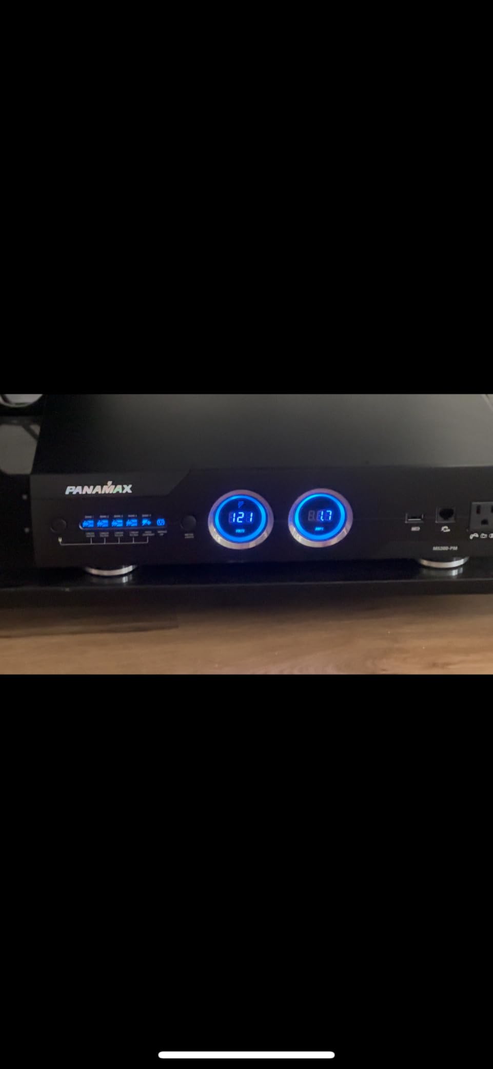 Panamax M5300-PM 11-Outlet Home Theater Power Conditioner | 2RU rackmount, 11 outlets, 5 isolated banks, 15A, 500V protection customer photo 1