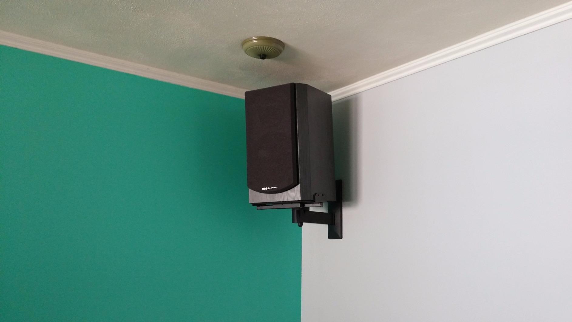 VideoSecu One Pair of Side Clamping Bookshelf Speaker Mounting Bracket with Swivel and Tilt for Large Surrounding Sound Speakers MS56B 3LH customer photo 1