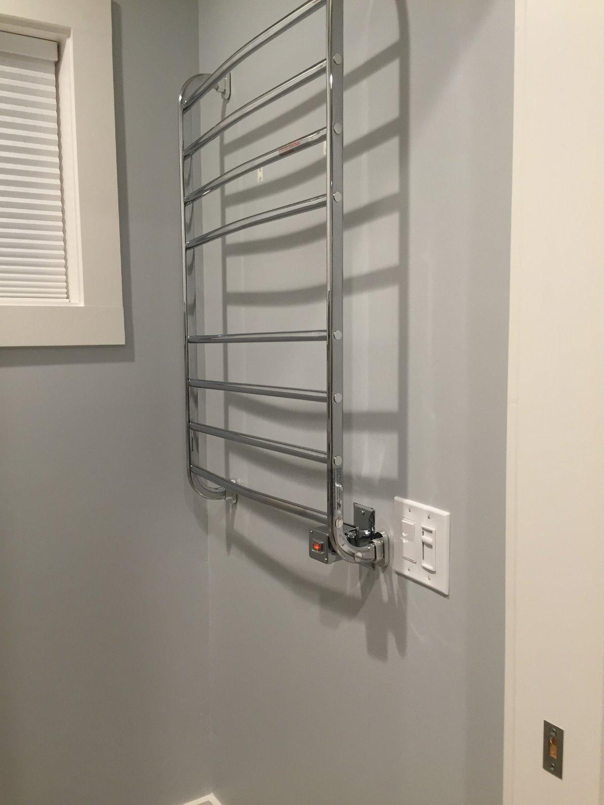 Traditional Towel Warmer - Free-Standing or Wall Mounted Towel Warmer Rack for Drying Towels and Garments - 34-Inch Chrome Finish Frame with 4 Bars - Model RTC customer photo 1