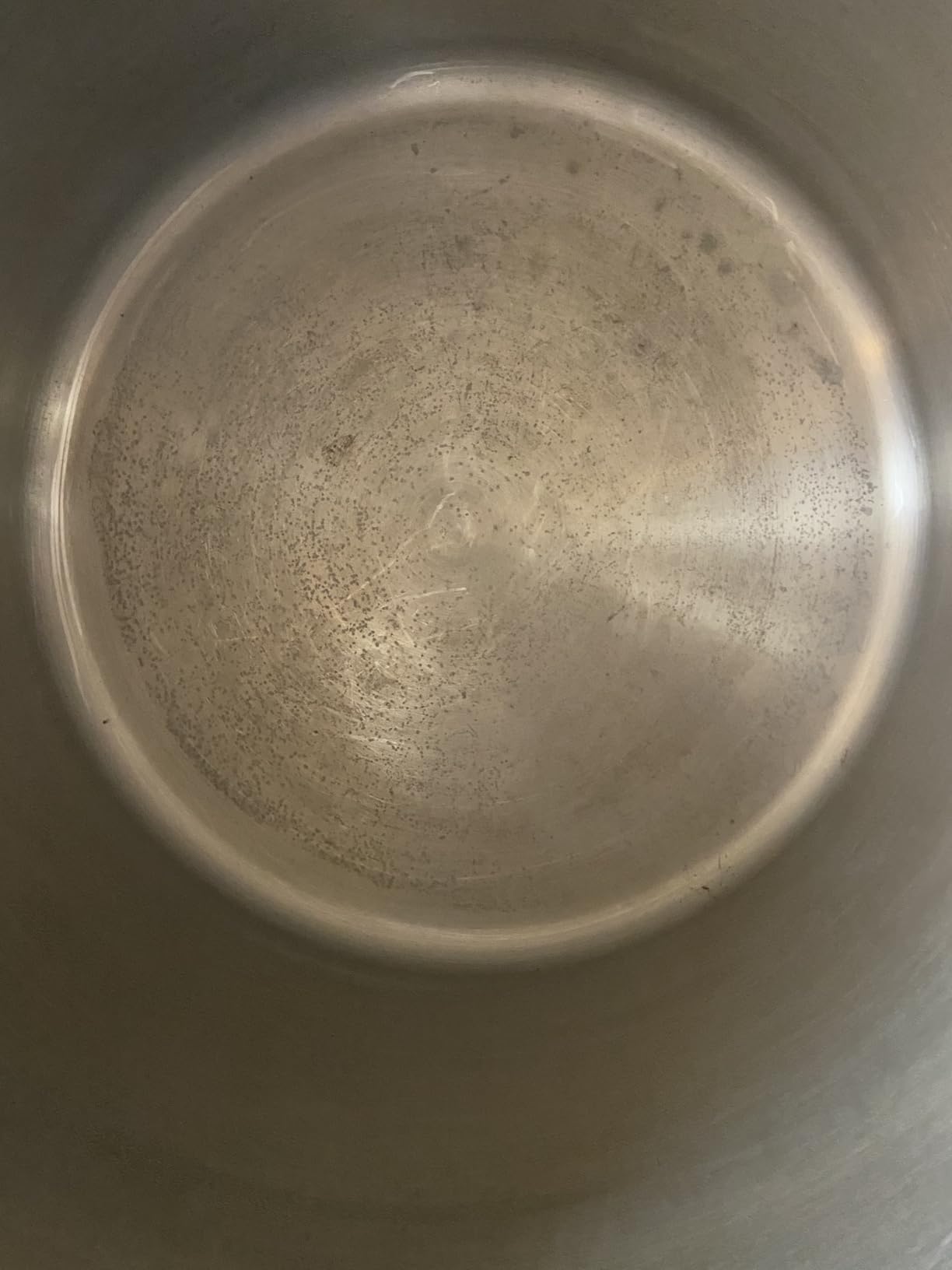 Winware SST-40 Stainless Steel 40 Quart Stock Pot with Cover | Dishwasher safe, Tri-ply heating for even cooking, Secure riveted handles, Great for Stocks, Soups, Pasta and Batch Cooking customer photo 1