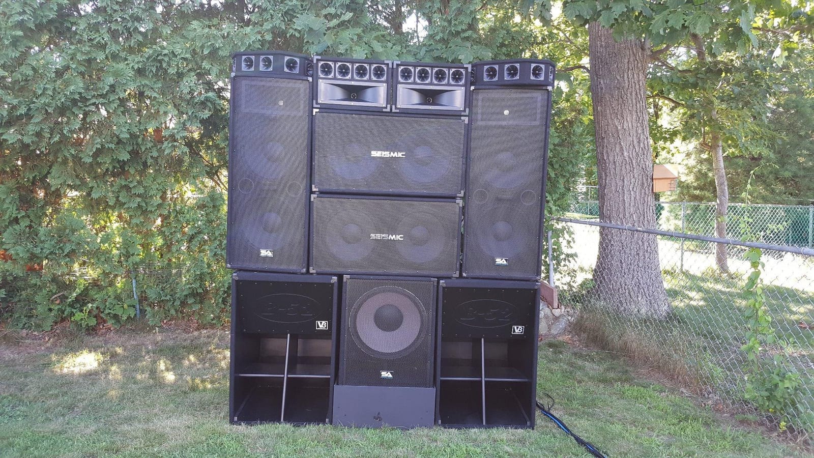 Seismic Audio - 215 Bass Guitar Speaker Cabinet 2x15 PA DJ 600 Watts Dual customer photo 1