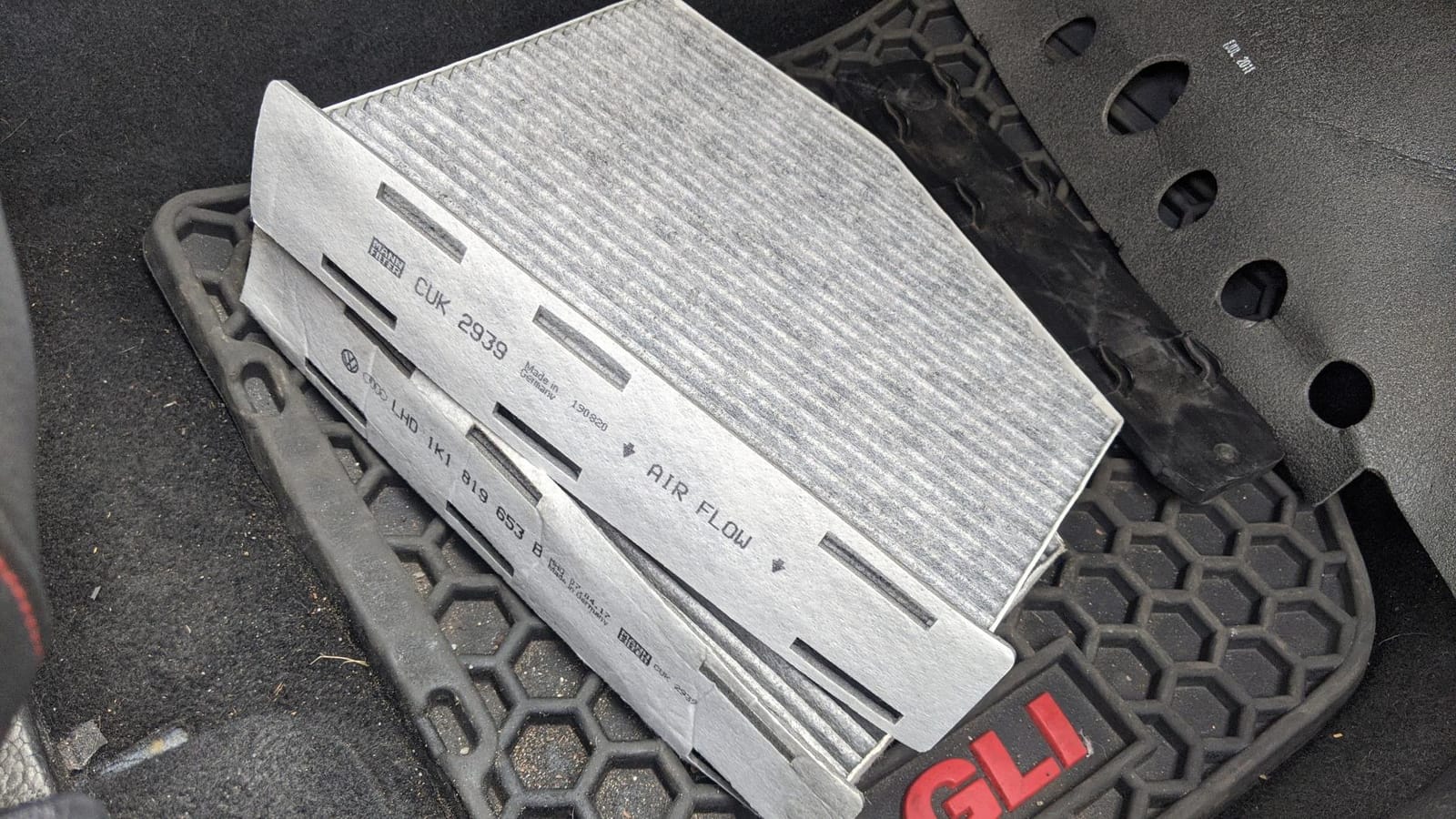 Mann-Filter CUK 2939 Cabin Filter With Activated Charcoal for select Audi/Volkswagen models customer photo 2