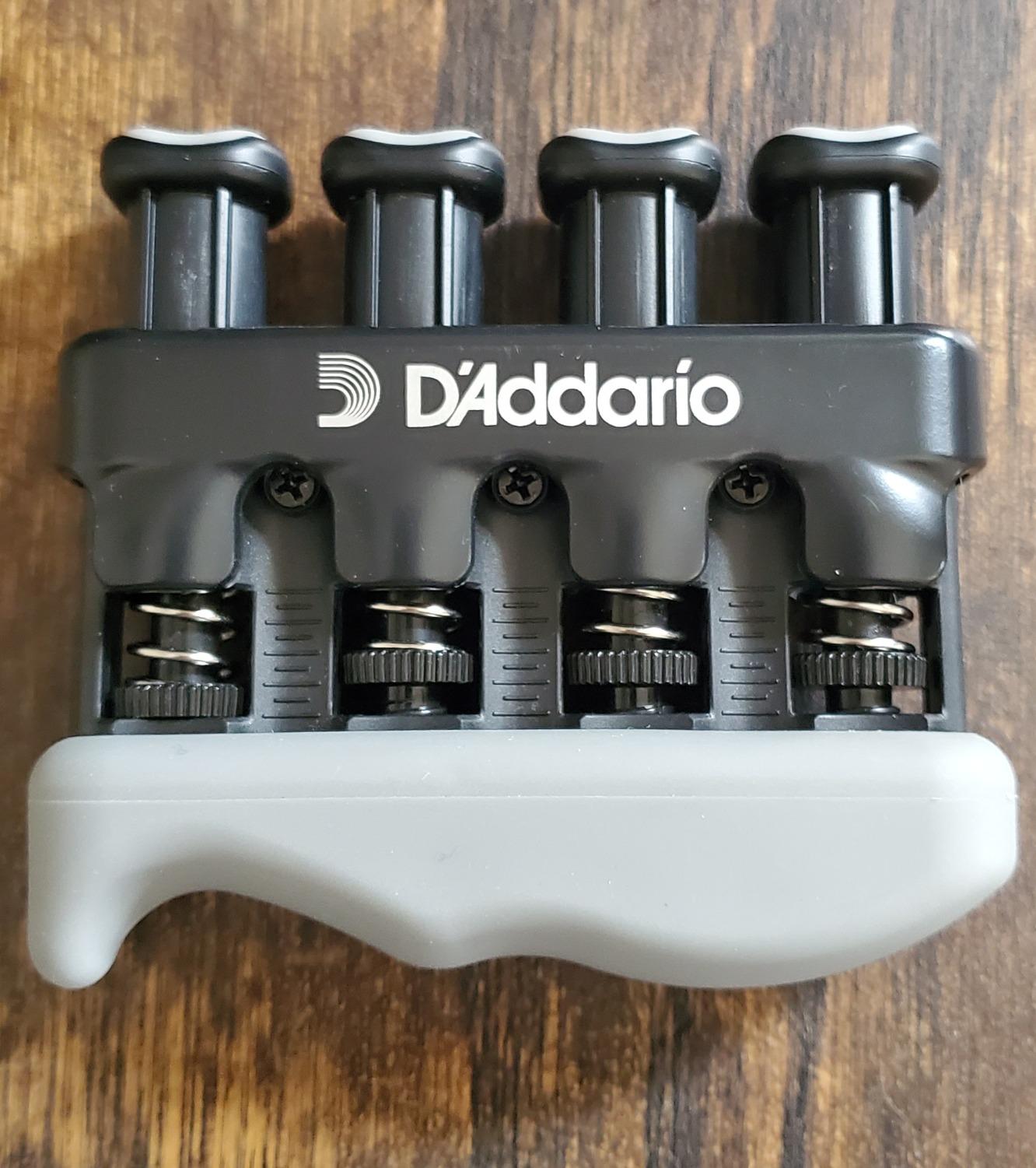 D'Addario Varigrip Hand Exerciser - Improve Dexterity and Strength in Fingers customer photo 2