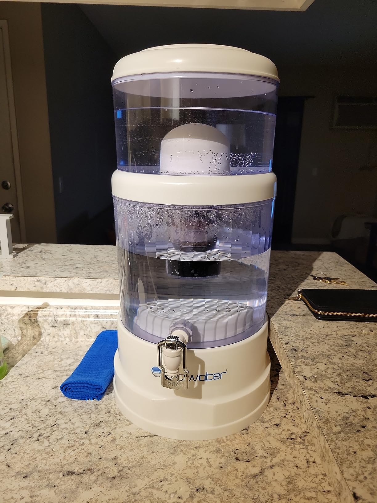 ZENWATER 4-Gallon Countertop Gravity Water Filter System - Portable Alkaline Filtration System - Enjoy Clean and Mineral-Rich Hydration At Home, Office, or Travel customer photo 1