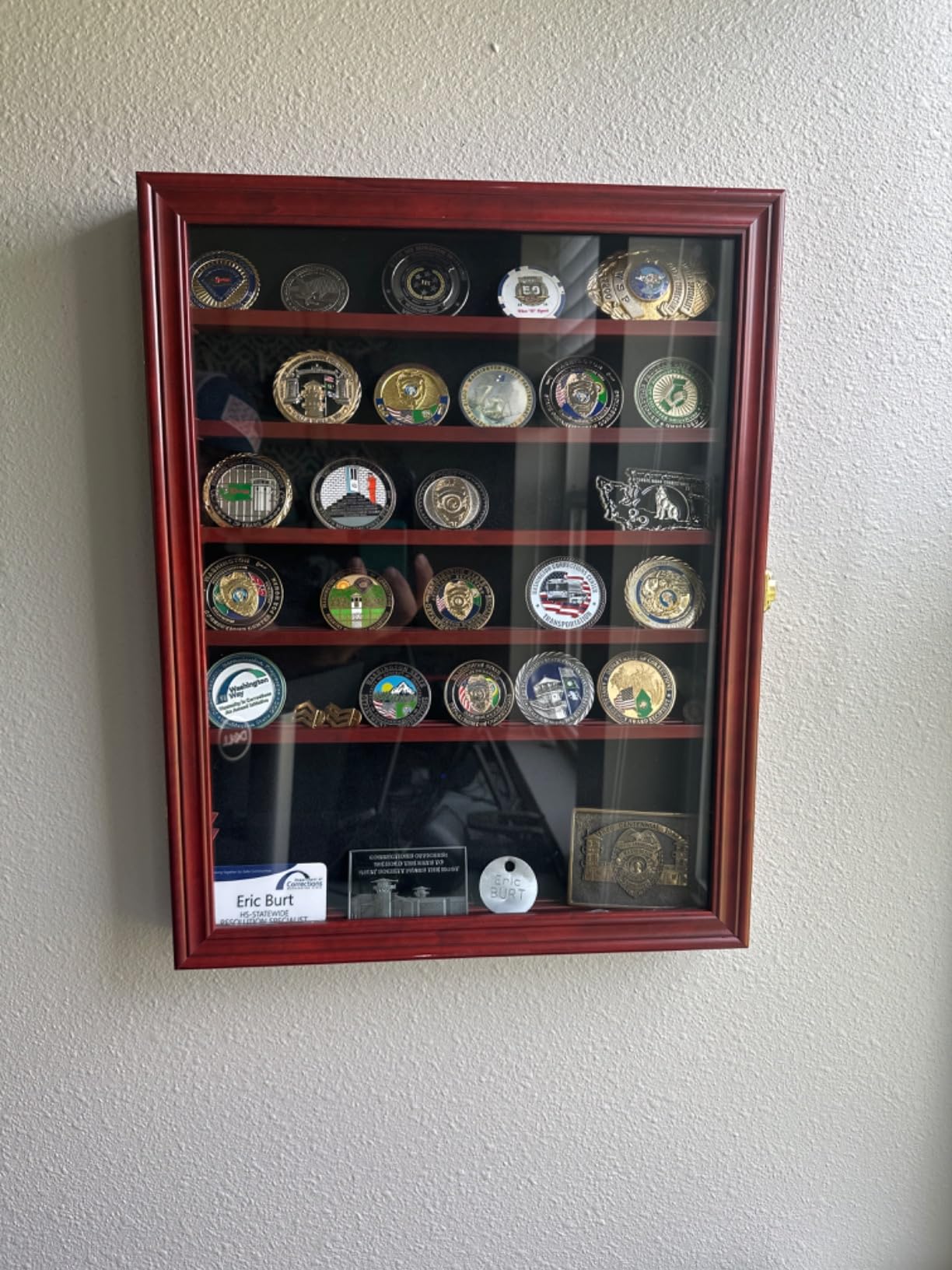 Military Challenge Coin Display Case Wall Mount Cabinet Poker Chips Holder Display Case Stand Rack Mahogany Finish Frame Pro 98% UV Protection customer photo 1