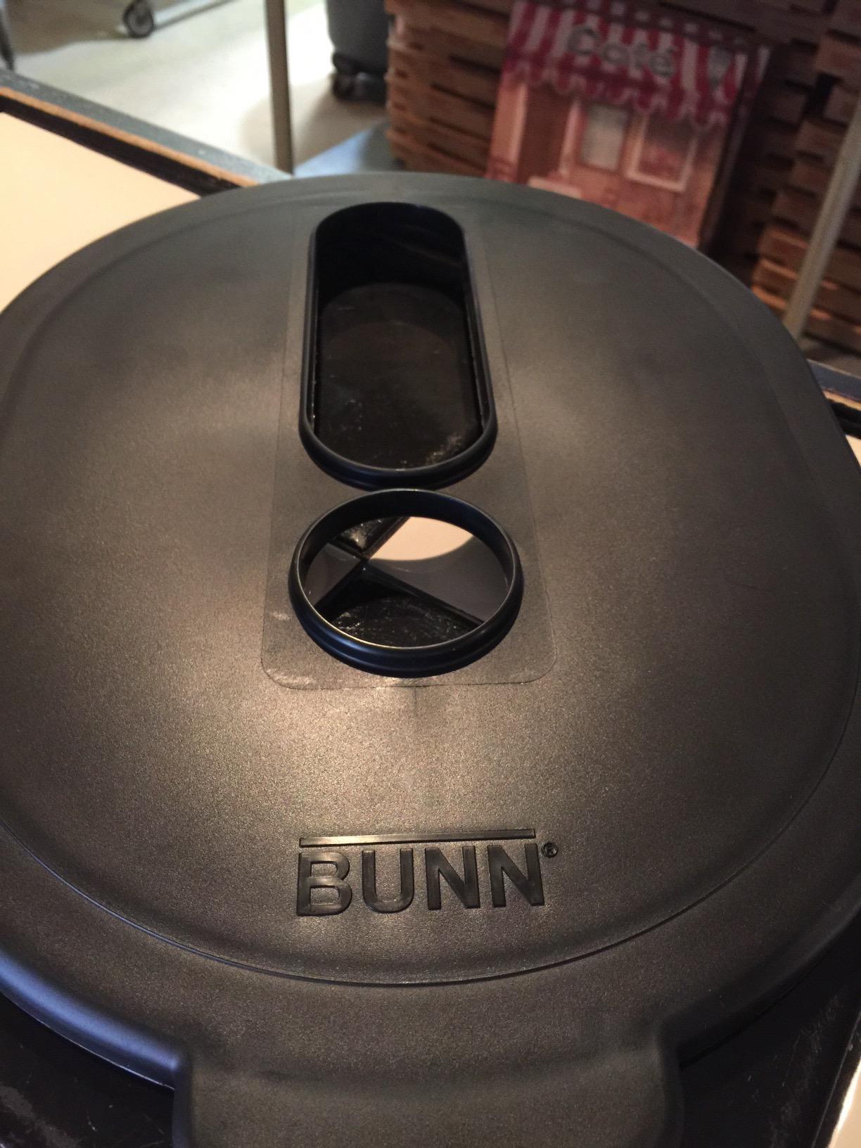 BUNN TDO-4 Commercial Iced Tea Dispenser w/Solid Lid, Oval customer photo 2
