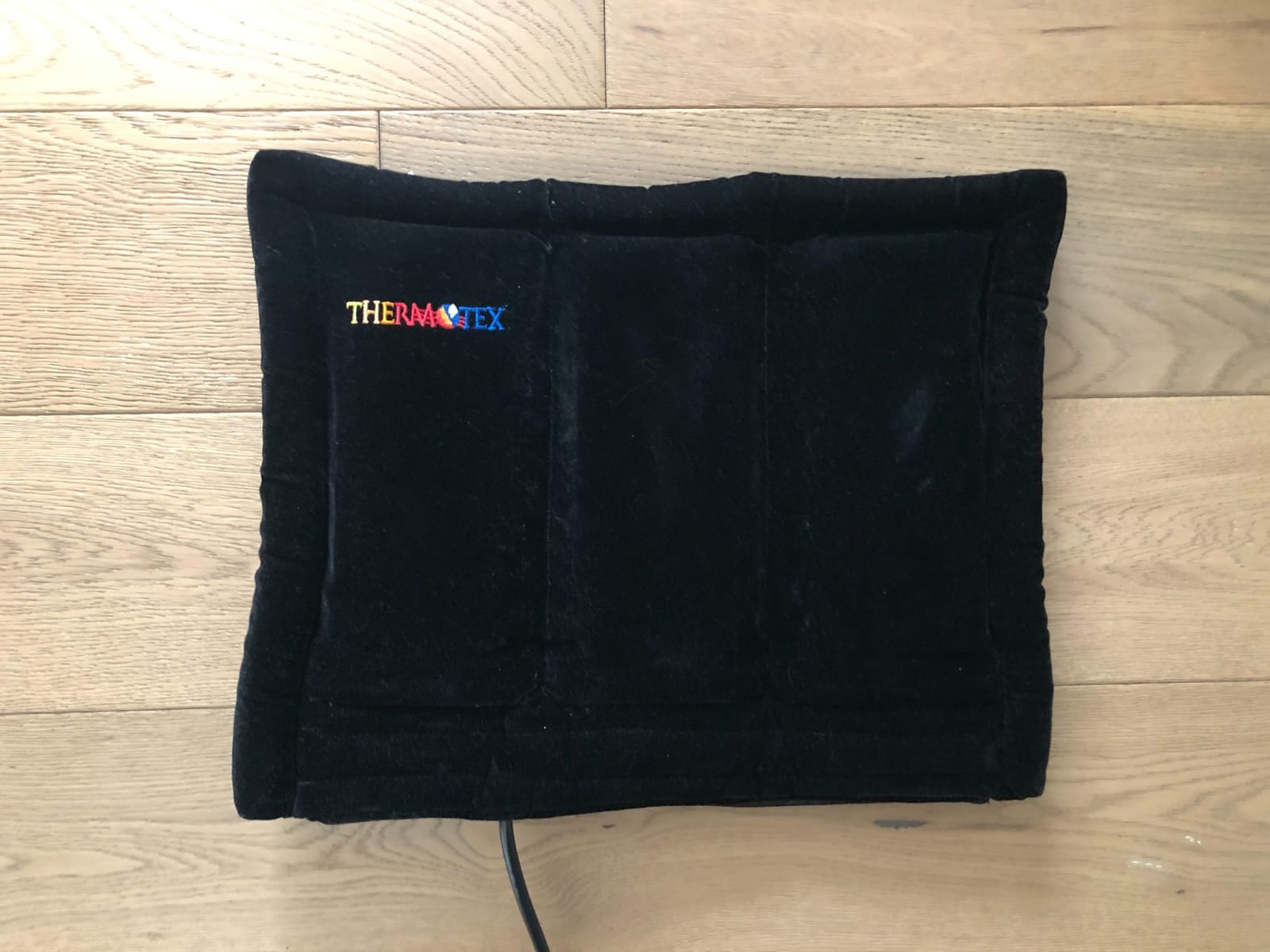 Thermotex - Far Infrared Premium Heating Pad - Platinum - Pain Relief - Warms and Relaxes Muscles, FSA-HSA Eligible - Large Size for Back, Shoulder, Arms and Legs - 17 in. x 13 in. customer photo 2