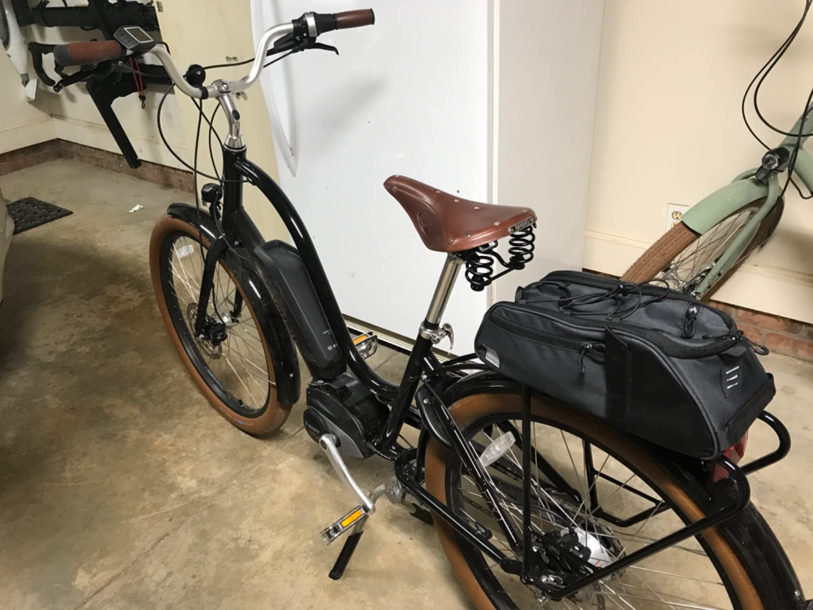 Brooks England Flyer, Touring Leather Bike Saddle with Suspension Springs customer photo 2