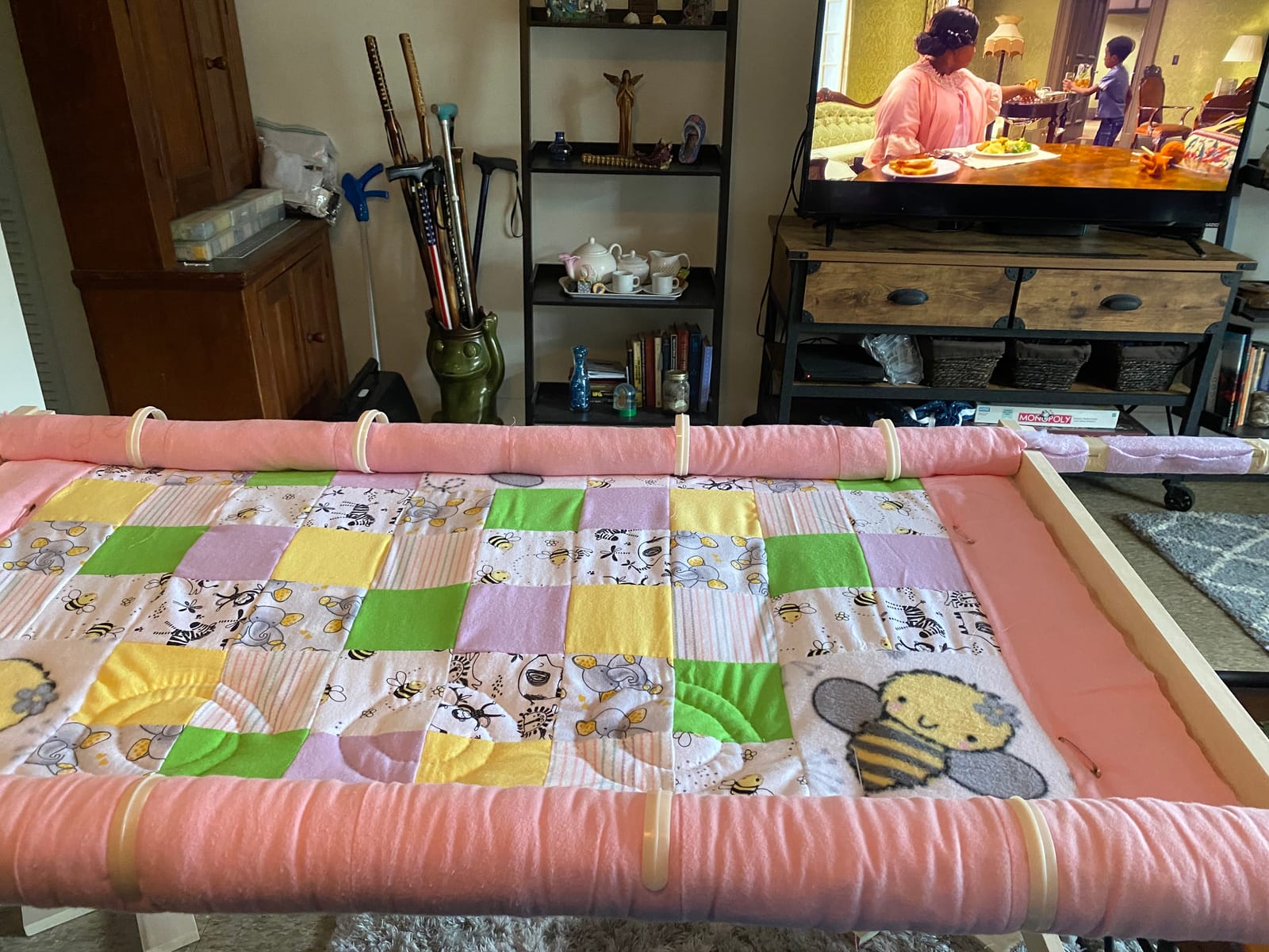 EDMUNDS Frank A. Edmunds American Legacy Full Size Quilt Frame, 5560-G customer photo 1