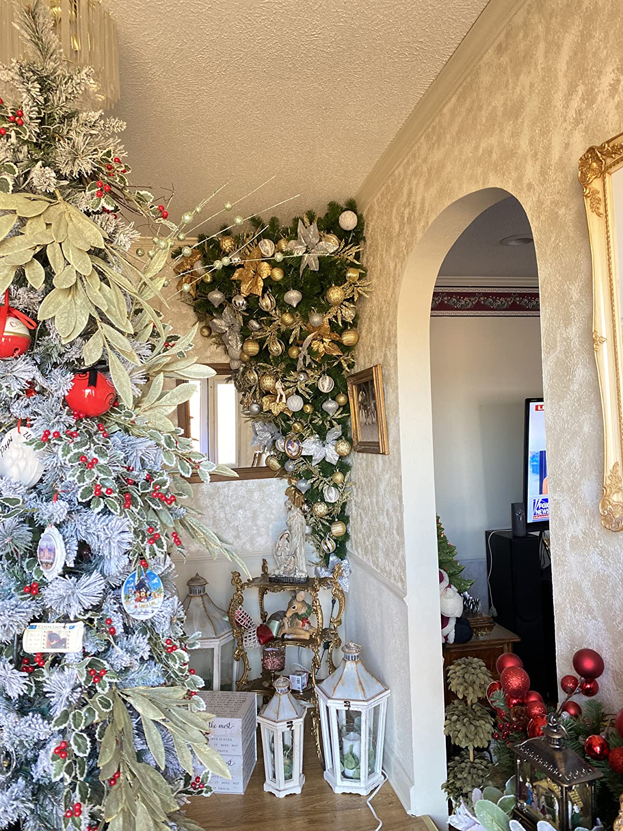 Vickerman 6' American Upside Down Artificial Christmas Tree, Unlit - Faux Upside Down Christmas Tree - Seasonal Indoor Home Decor customer photo 1