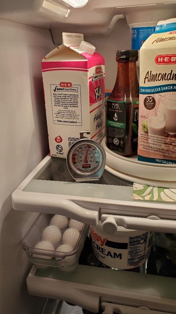 Rubbermaid Commercial Products Thermometer, Classic Large Mechanical Dial, Chrome, Extreme Temperature Range for Use in Refrigerator/Freezer/Cooler/Fridge customer photo 2