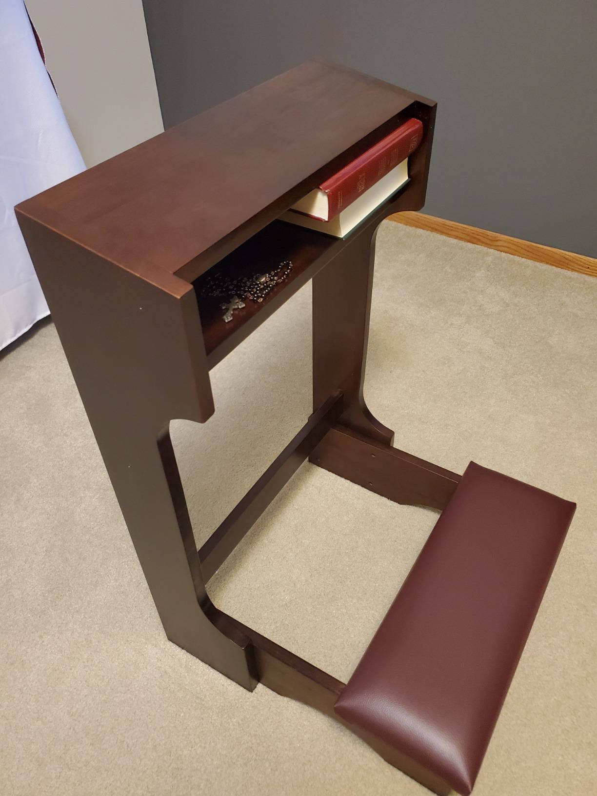 Solid Maple Folding Padded Kneeler, Classic, Walnut Stain customer photo 2