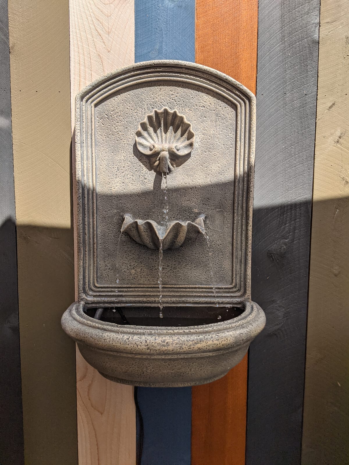 Sunnydaze Seaside 27 in Outdoor Wall Water Fountain with Pump - Florentine | Electric Submersible Pump - 3-Gallon Water Capacity - For Office, Bedroom, or Living Room - Soothing Water Sounds customer photo 2