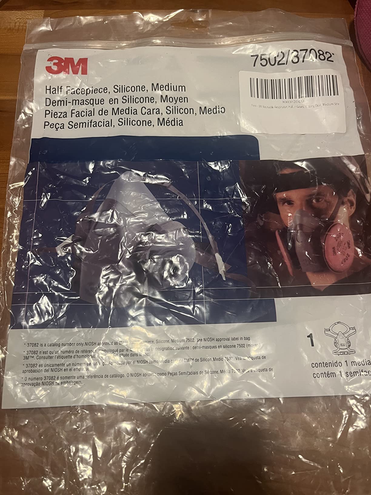 3M Reusable Respirator Half Facepiece 7502, NIOSH, Medium customer photo 1