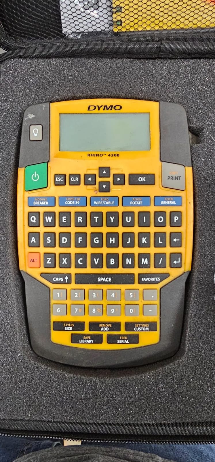 DYMO Rhino 4200 Industrial Label Maker Carry Case Kit with 1 Roll of 1/2