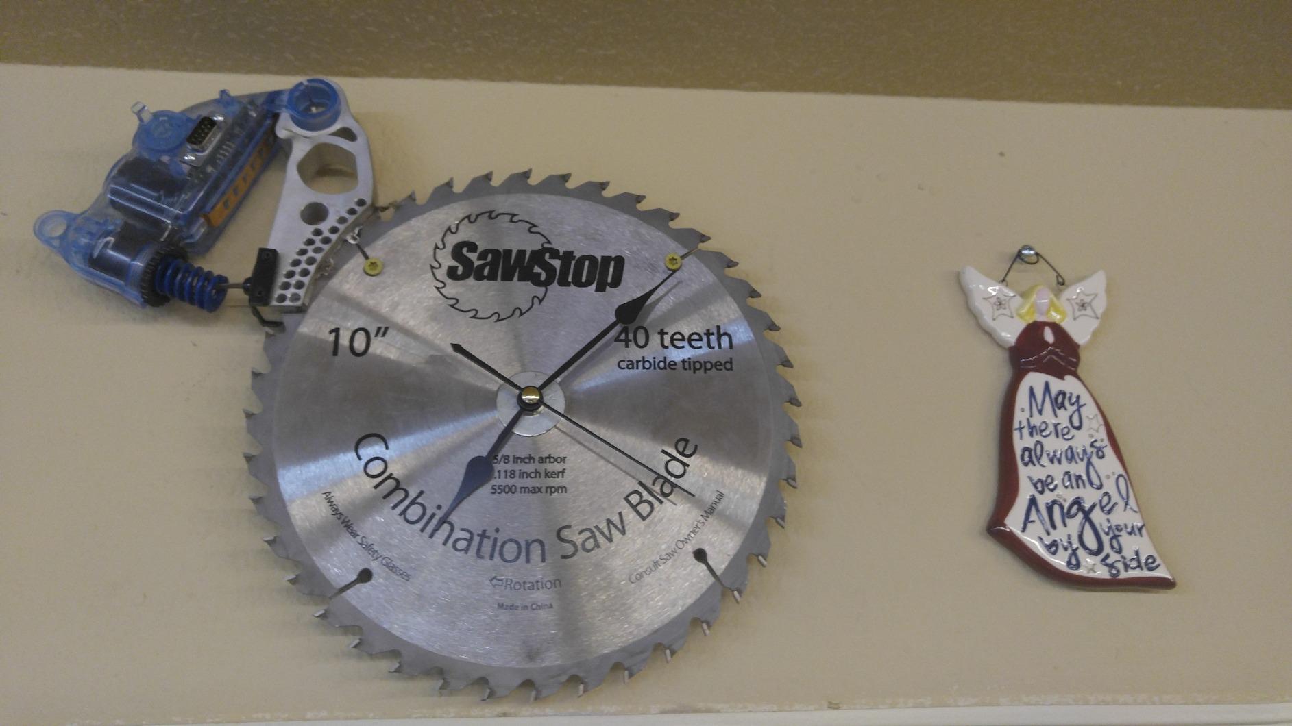 SawStop 10-Inch Professional Cabinet Saw, 1.75-HP, 36-Inch Professional T-Glide Fence System (PCS175-TGP236) customer photo 1
