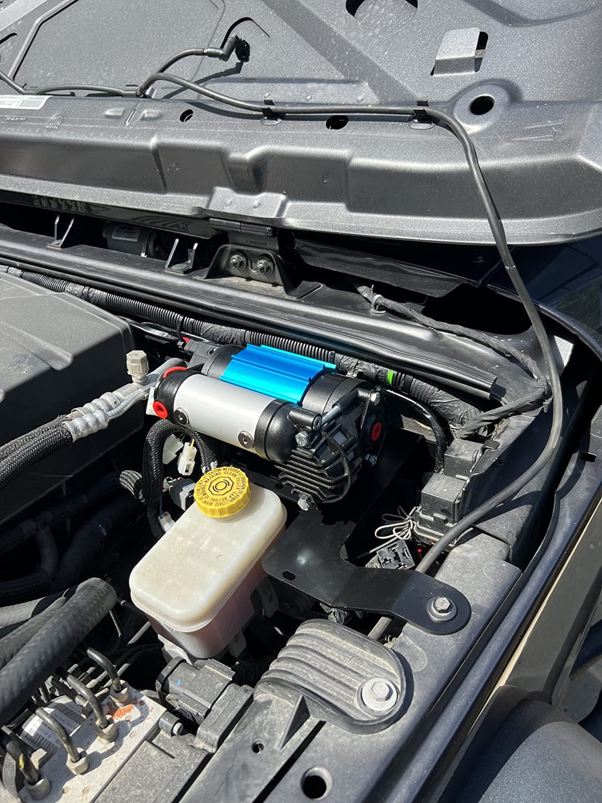 ARB CKMA12 On-Board Air Compressor High Performance 12 Volt for Air Locker Differentials and Tire Inflation customer photo 1