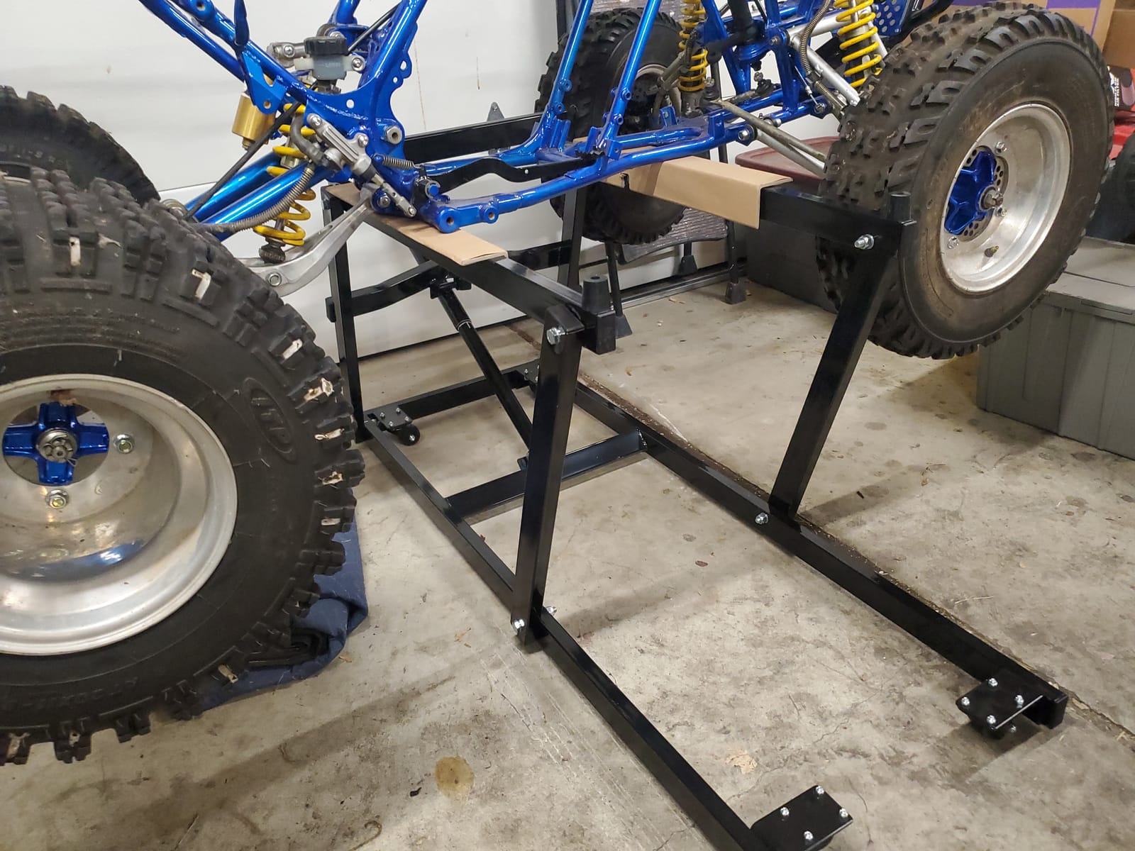Black Ice Steel Snowmobile Lift Stand and Jack with Hand-Crank, 700 Pound Capacity - Manual Tool for Garage Repair or Storage with 25 Inch Lifting Height and Folding Design customer photo 1