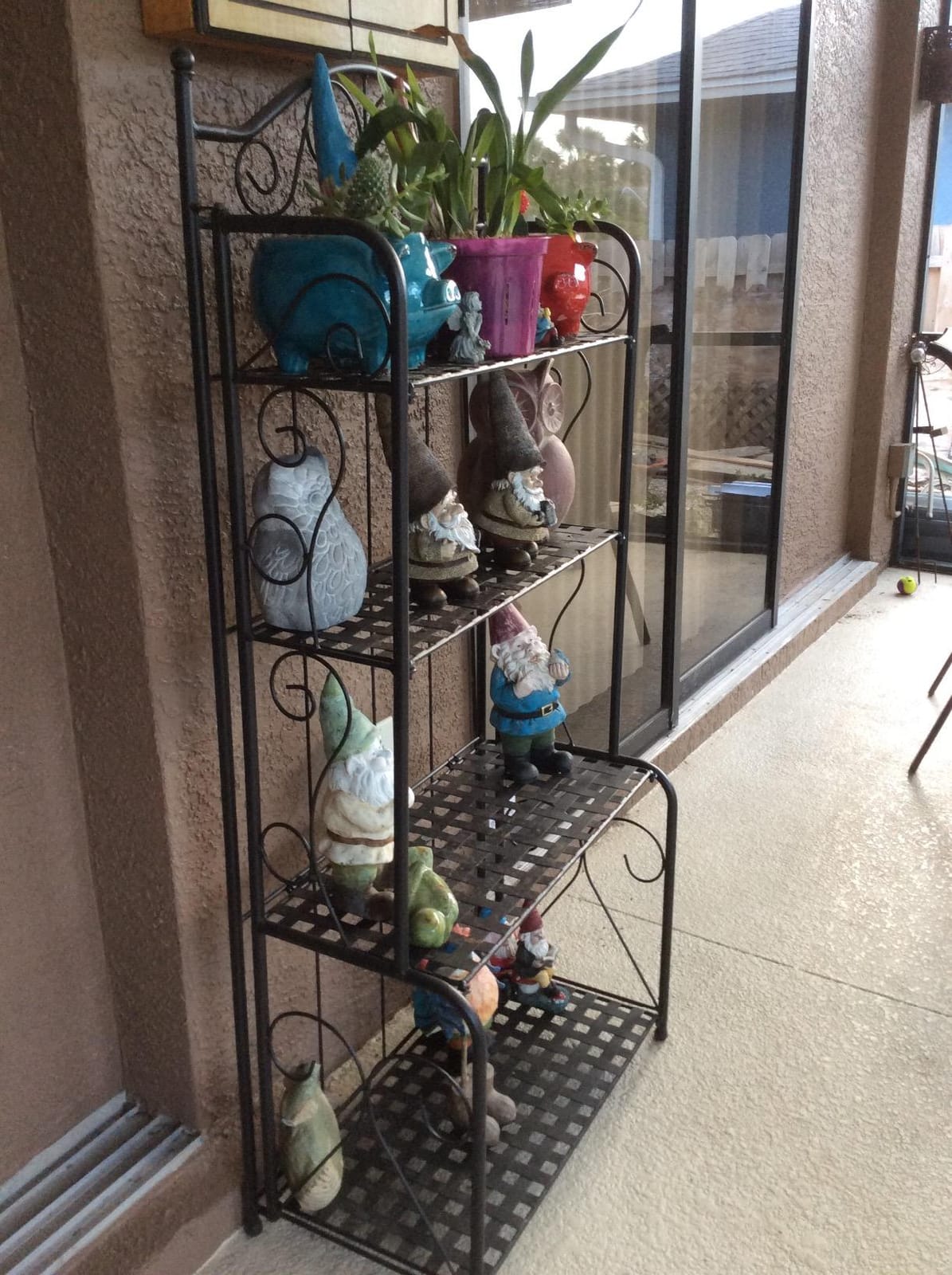 4-Tier Iron Indoor/Outdoor Bakers Rack (Bronze) customer photo 2