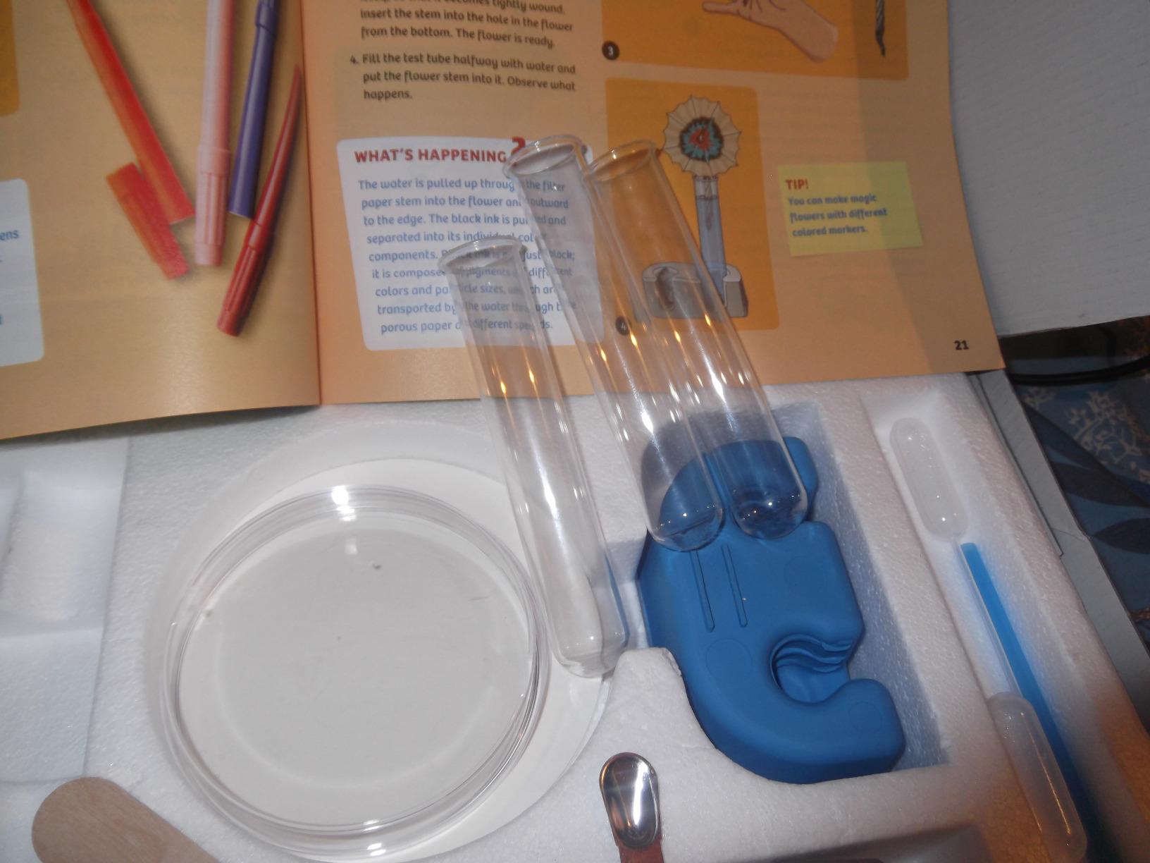 Thames and Kosmos Kids First Chemistry Set Science Kit customer photo 2