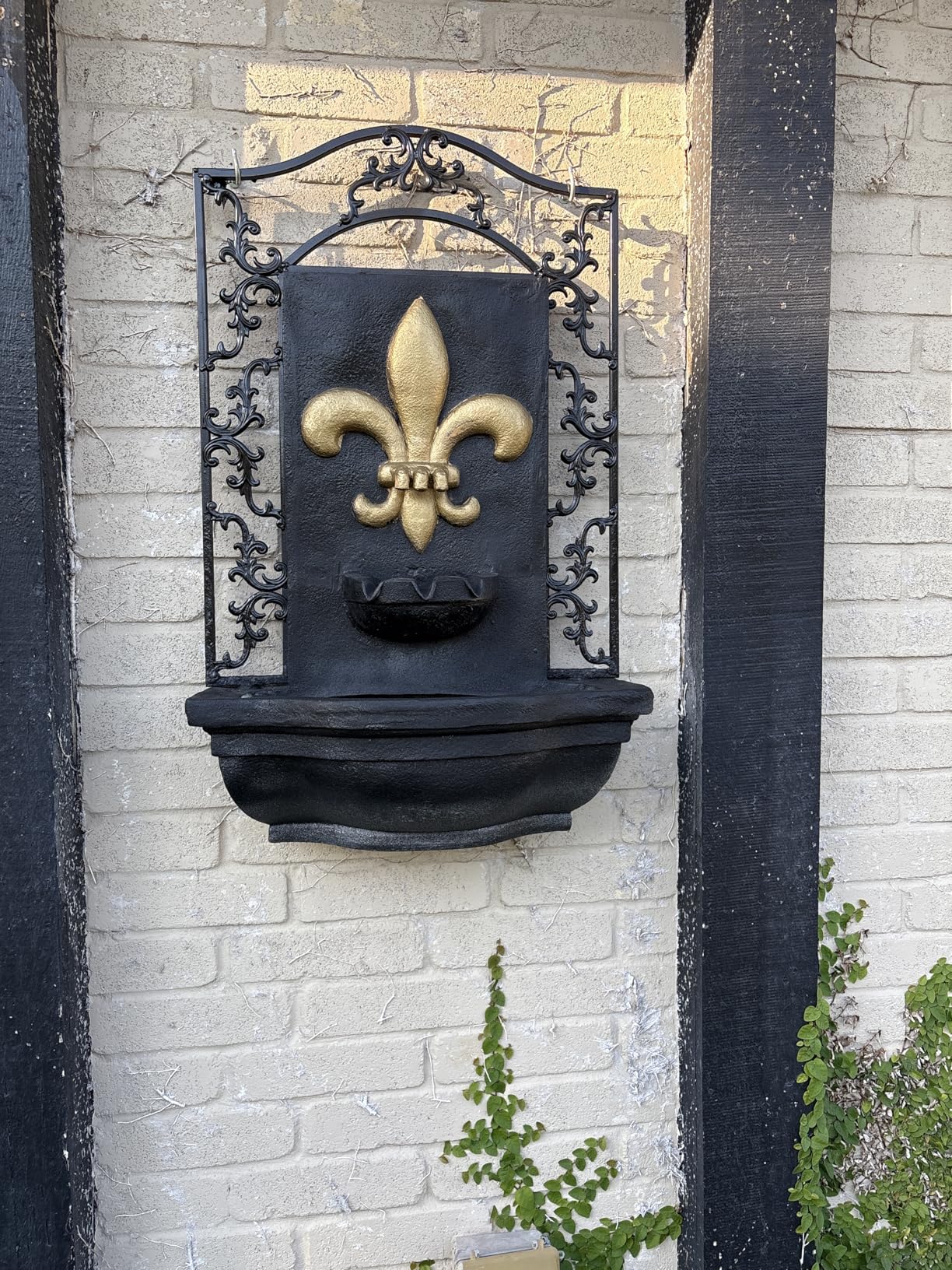 Sunnydaze French Lily 33 in Outdoor Wall Water Fountain - Florentine | Electric Submersible Pump - 3-Gallon Water Capacity customer photo 1