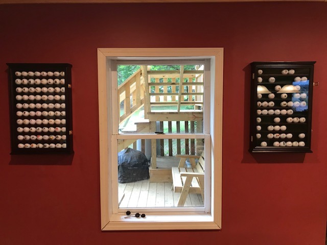DisplayGifts 80 Golf Ball Display Case Cabinet Wall Rack Holder Solid Wood Frame with 98% UV Protection Lockable Acrylic Door, Wall Mounted or Stand Great Golfer's Gift customer photo 2
