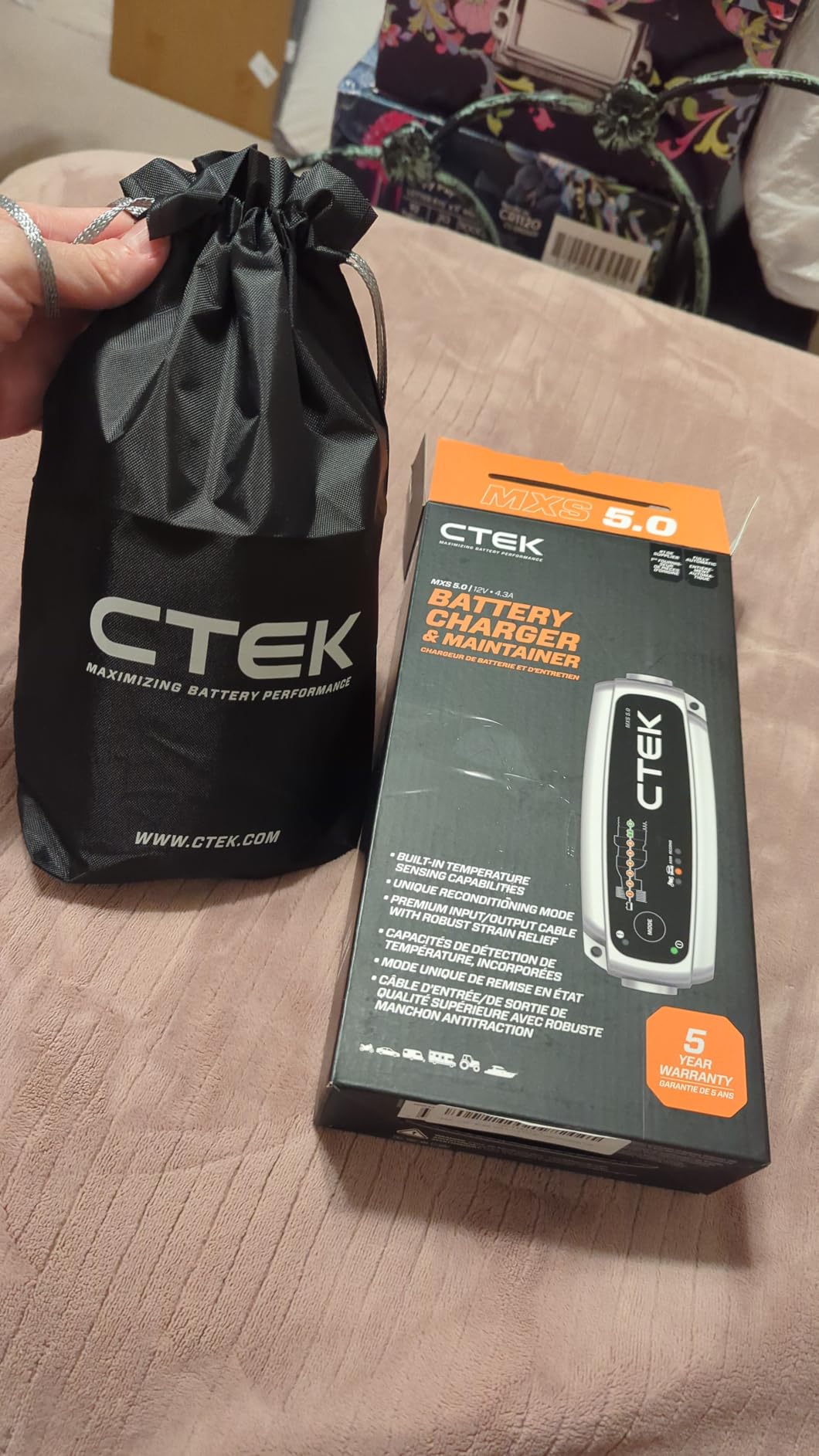 CTEK - 40-206 MXS 5.0 Fully Automatic 4.3 amp Battery Charger and Maintainer 12V customer photo 2