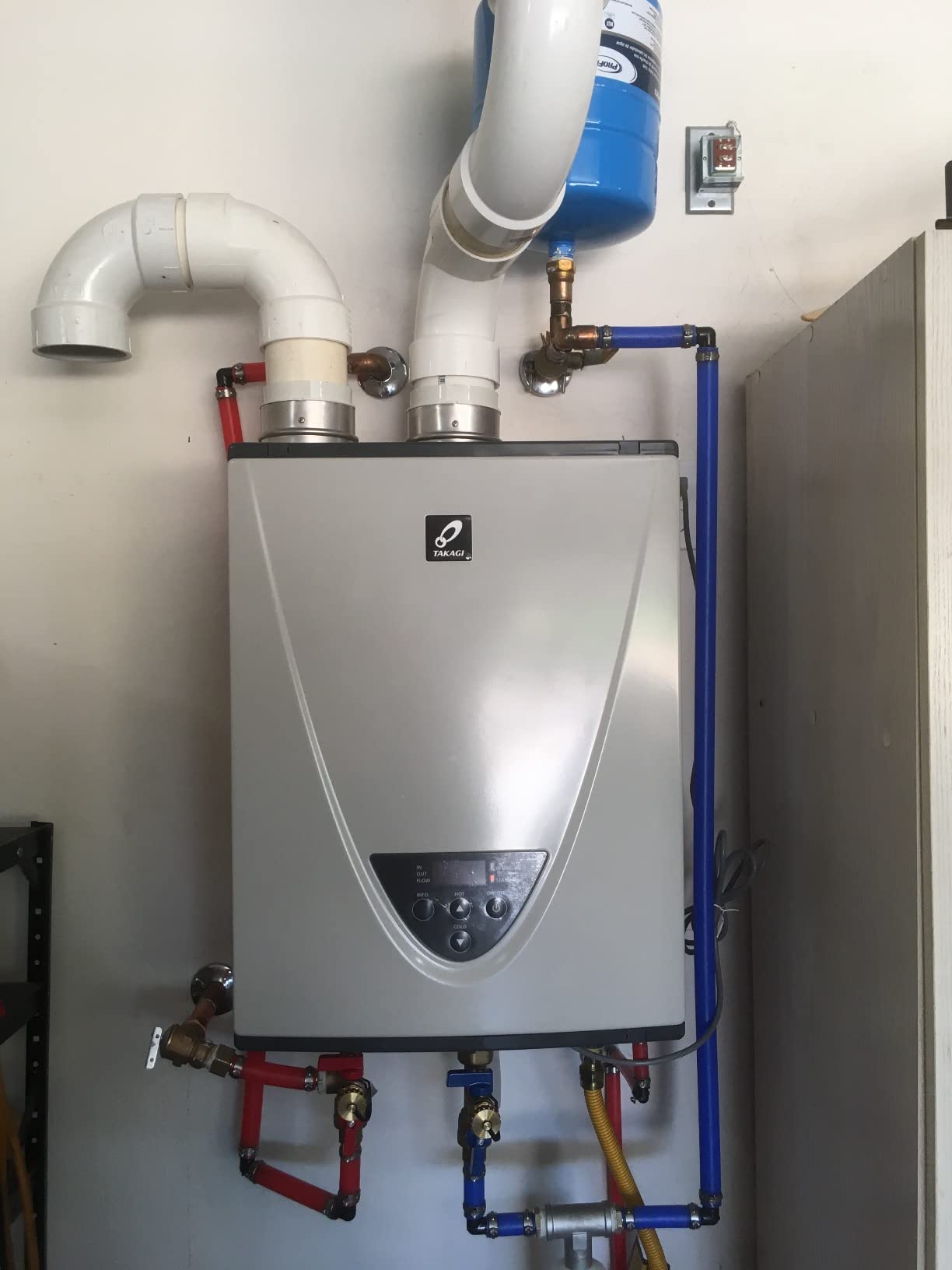 Takagi T-H3S-DV-N Condensing High Efficiency Natural Gas Indoor Tankless Water Heater, 8-Gallon Per Minute customer photo 2