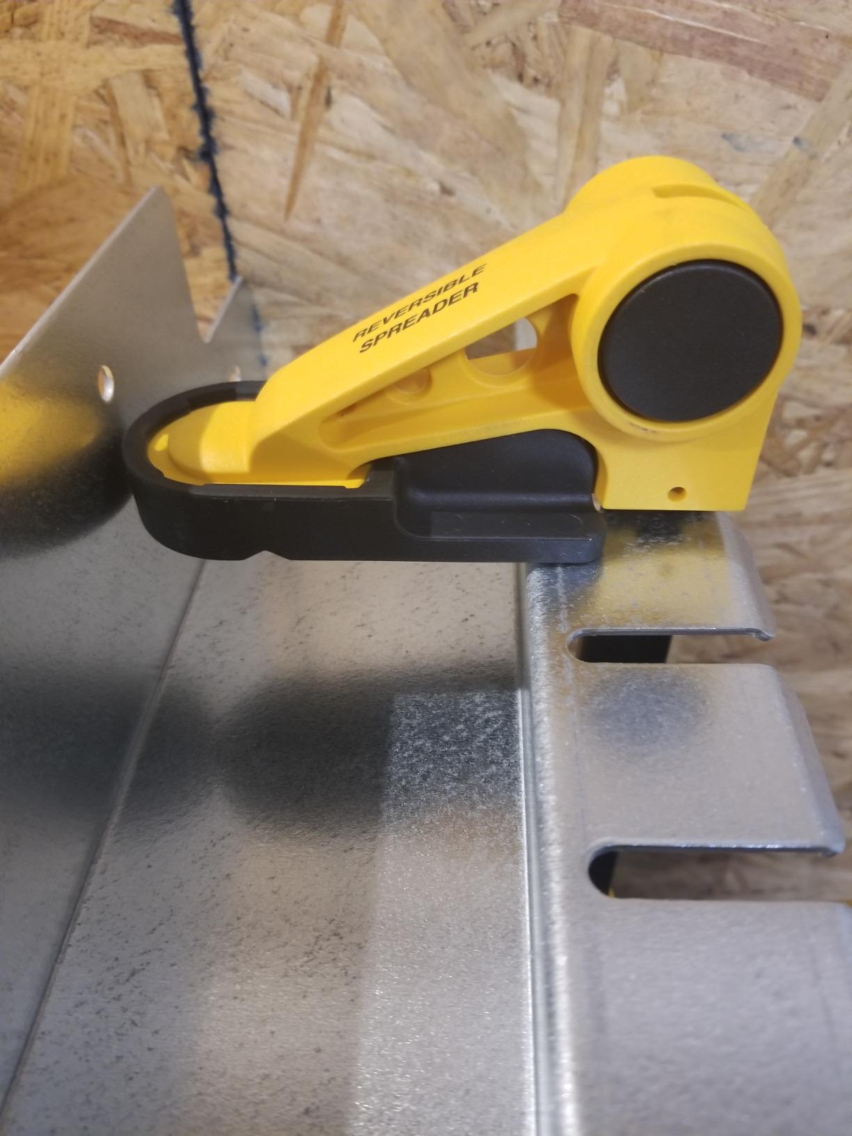 Quick-Release Bar Clamp Rack - Tool Storage Rack Holds 15 Bar Clamps - Sturdy Galvanized Steel Bar Clamp Rack - 24-3/8