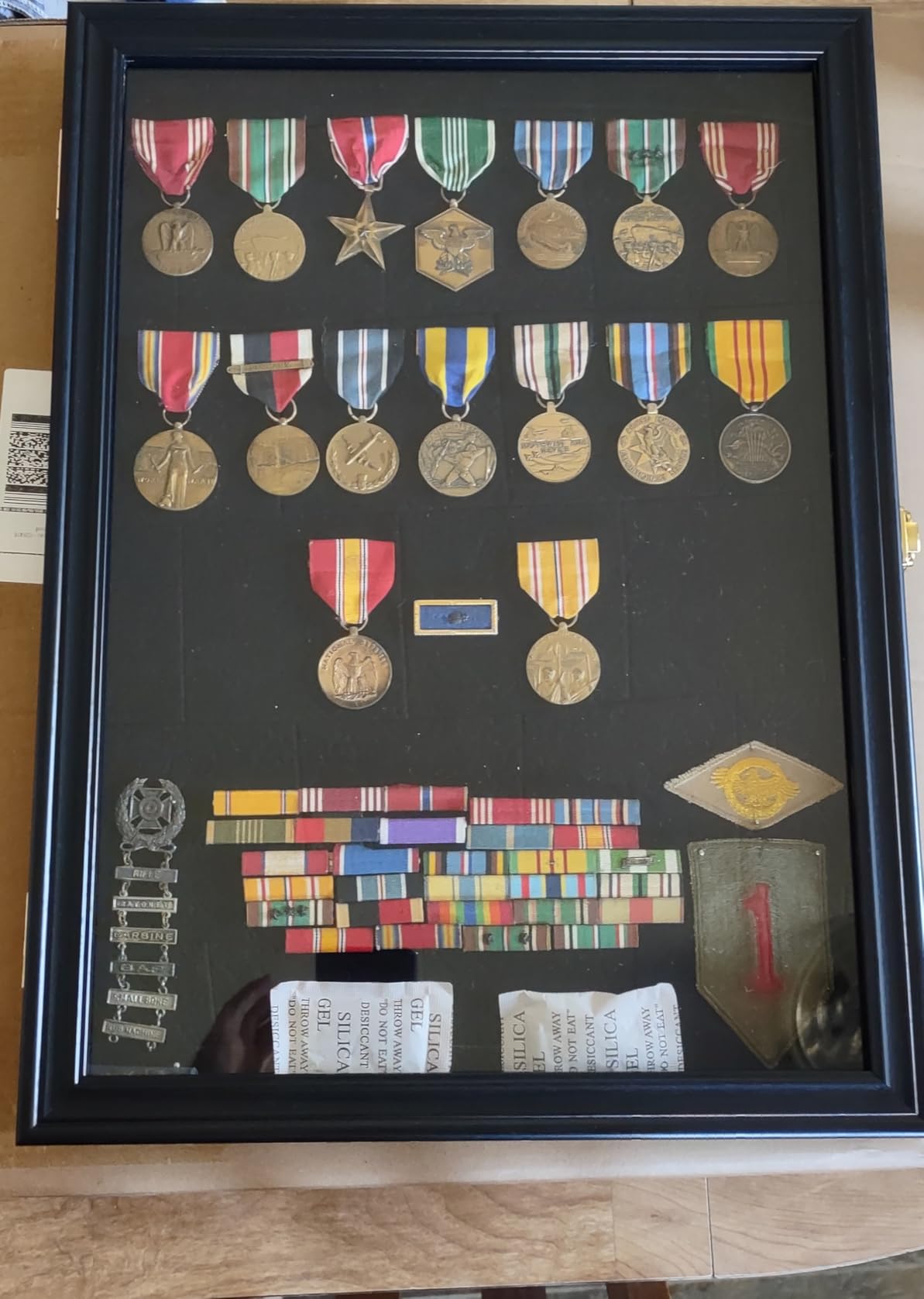 Large 19 X 14 Pin Display Case Medal Shadow Box with 98% UV Protection for Military Medals, Beach Tags, Jewelry Pins, Pin Gift, Insignia Ribbons Memorabilia Black Finish customer photo 1