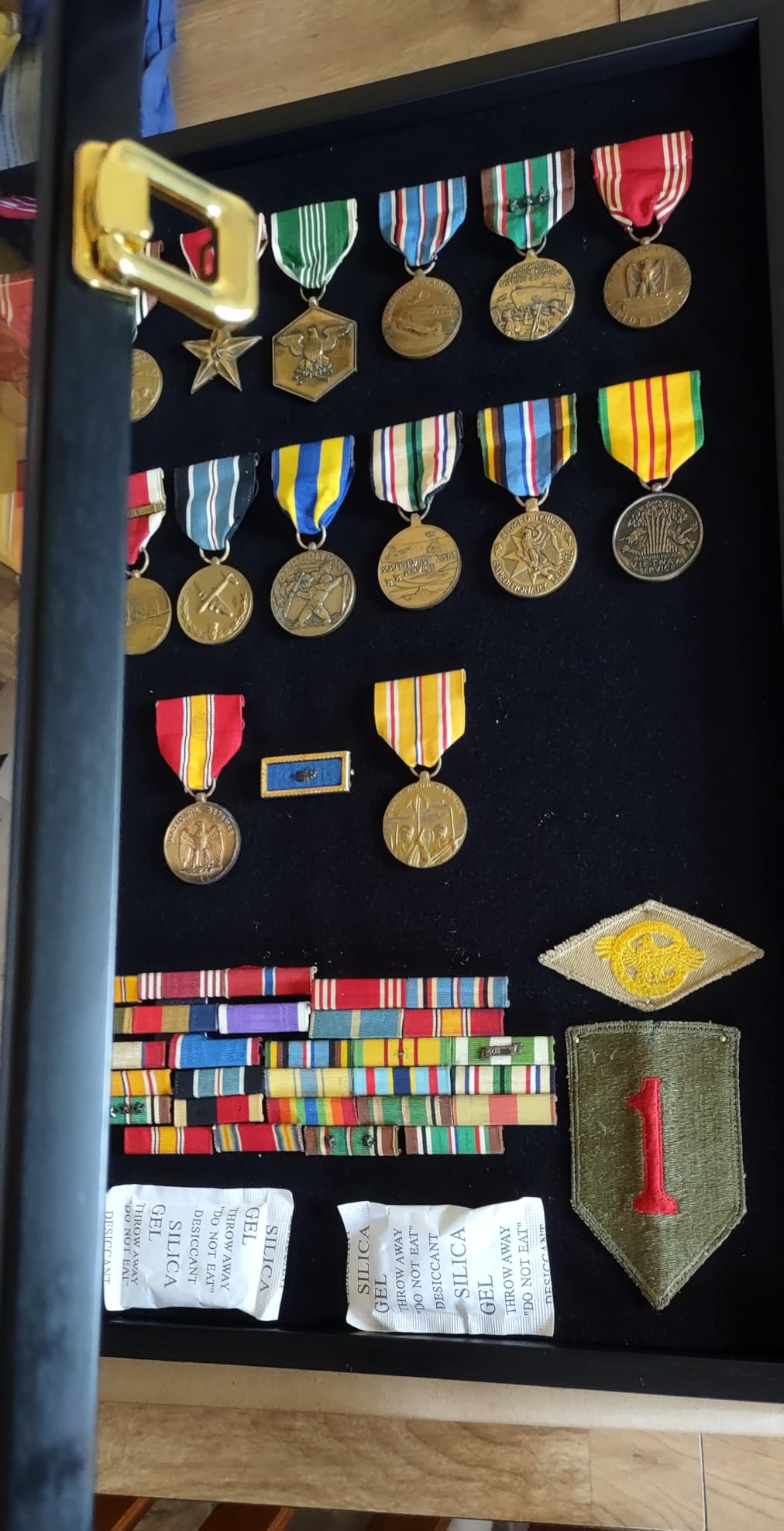 Large 19 X 14 Pin Display Case Medal Shadow Box with 98% UV Protection for Military Medals, Beach Tags, Jewelry Pins, Pin Gift, Insignia Ribbons Memorabilia Black Finish customer photo 2