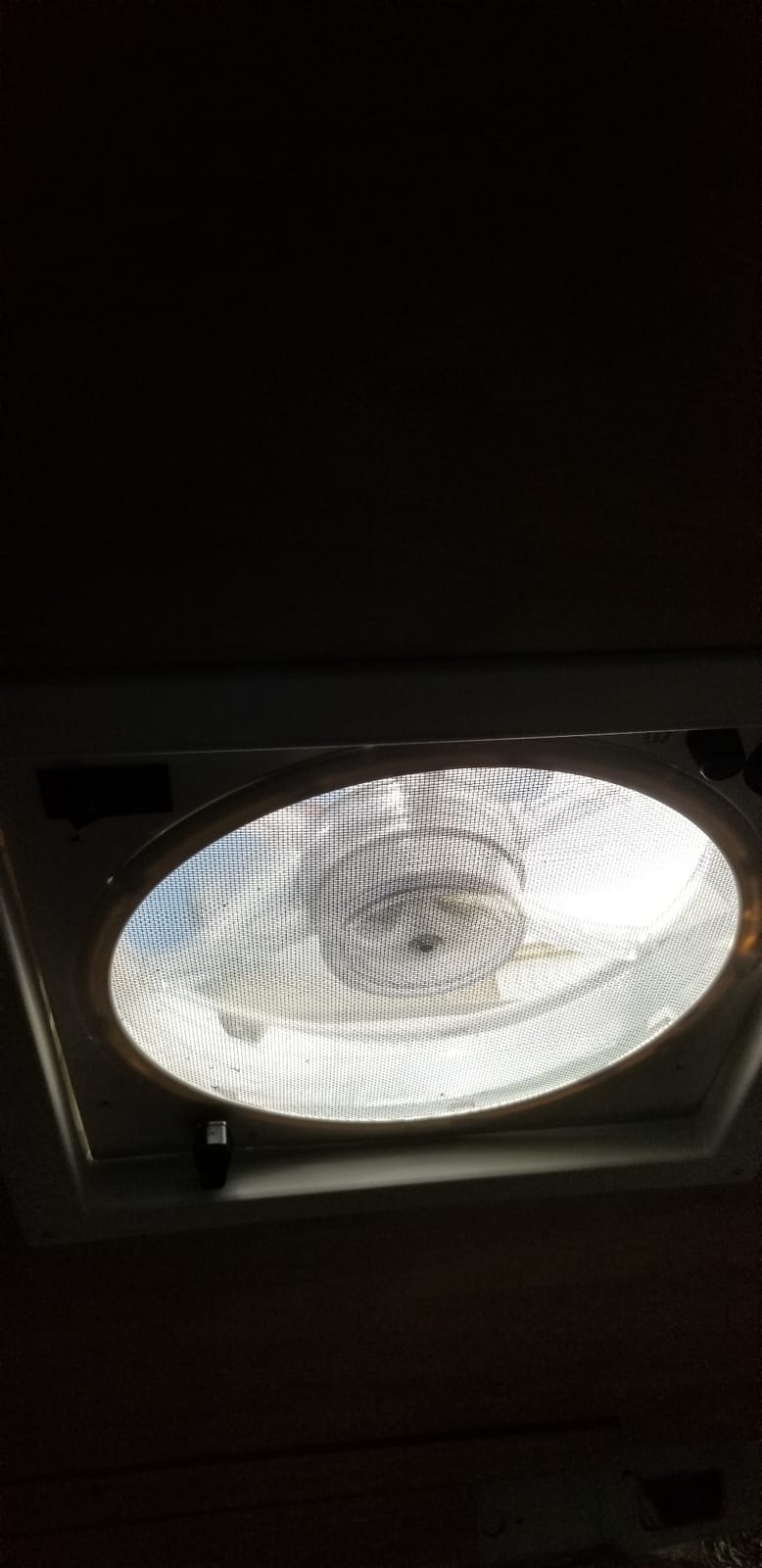 Fan-Tastic Vent 801250 1250 Series Vent - White customer photo 2