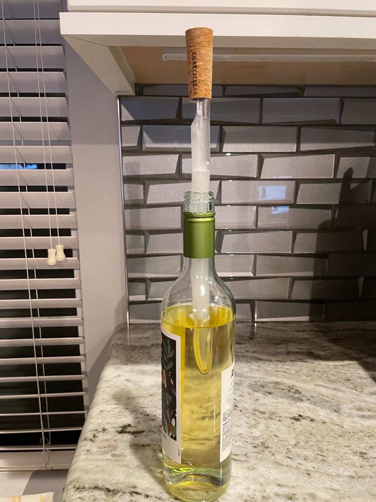 Corkcicle Air Wine Chiller and Pour-Through Aerator for Red and White Wine - Reds Chilled in 15, Whites Cold 1 Hour, Built-In Aerator, Flavor & Aroma Boost, Freeze for 90 Min, No Ice or Dilution customer photo 1