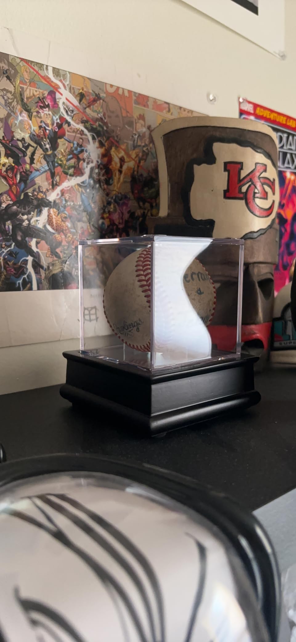 DisplayGifts Baseball Display Case Wooden Lacrosse Ball Stand 98% UV Black Bottom customer photo 2