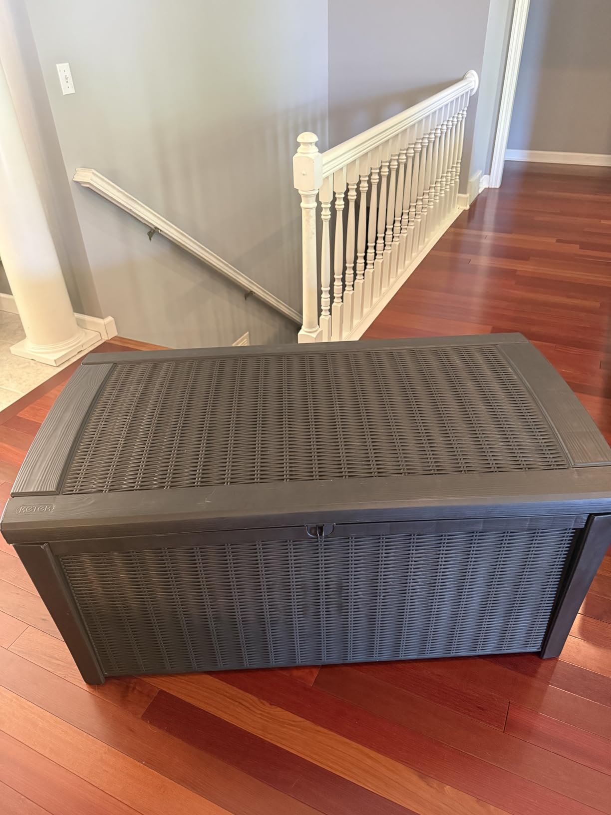 Keter Outdoor Storage Deck Box for Patio, Backyard & Garden, Borneo, 110 Gal, Grey - Lockable, Organizing, and Waterproof Plastic Container Bench customer photo 2