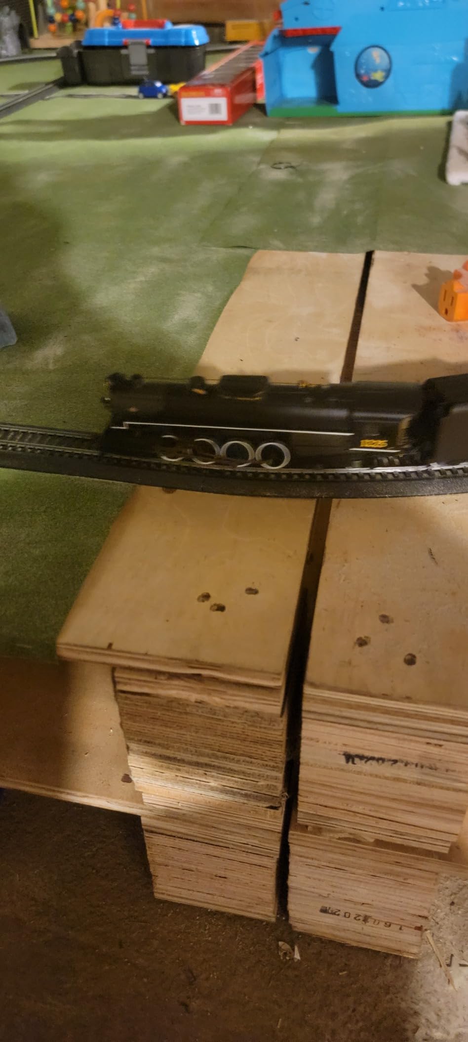Bachmann Trains 2-8-4 Berkshire DCC Sound Locomotive Pere Marquette 1225 HO Scale | Steam Locomotive, DCC Sound Value Equipped, Highly Detailed, Metal Wheels and E-Z Mate Couplers, 52403 customer photo 1