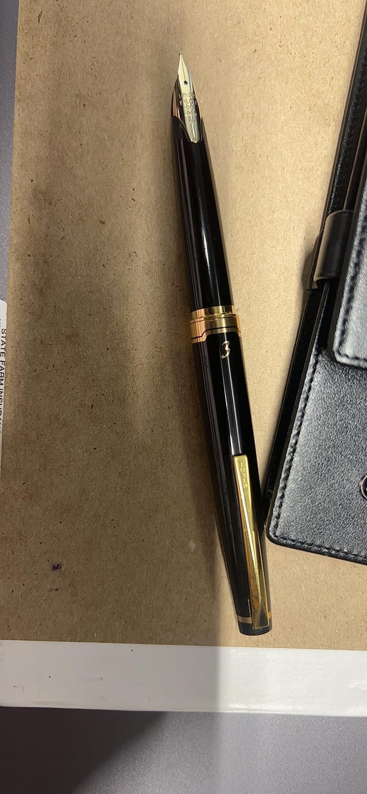 PILOT E95s Fountain Pen, Ivory Barrel with Gold Accents, Medium Nib, Blue Ink (60841) customer photo 1